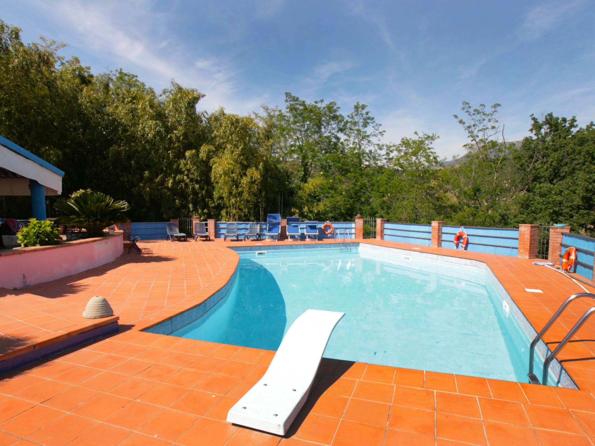 Foto 5 - Casa de 4 quartos em Massarosa com piscina privada e vistas do mar