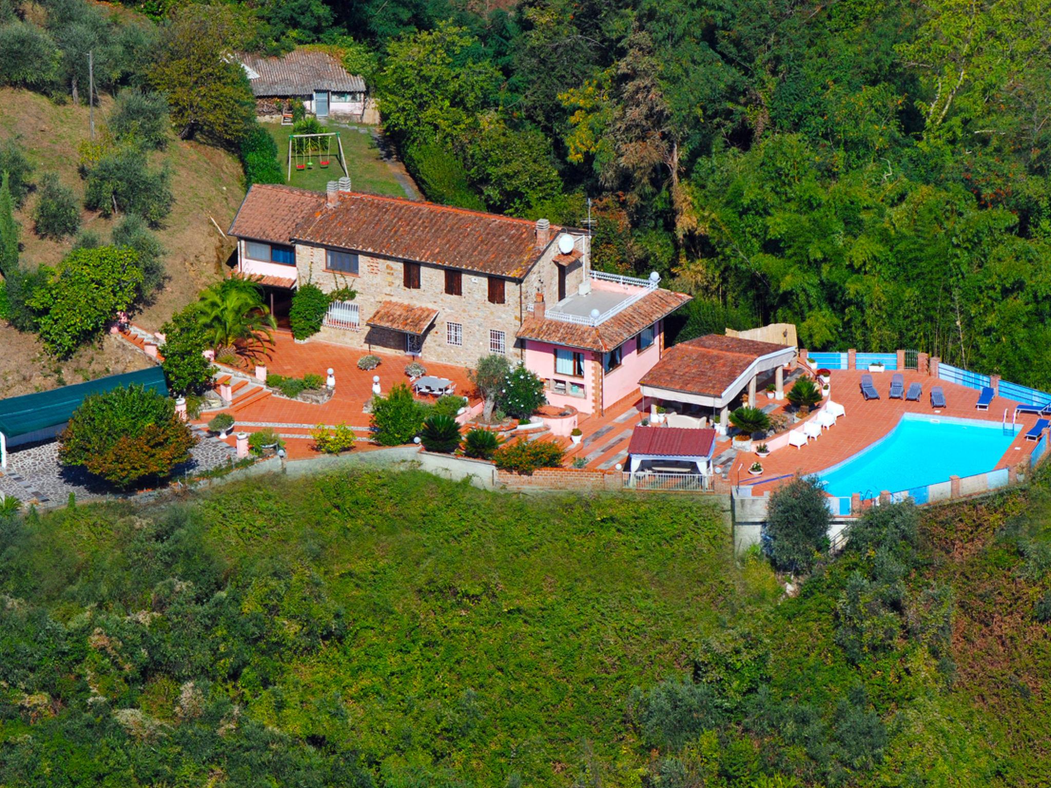 Foto 6 - Casa de 4 quartos em Massarosa com piscina privada e vistas do mar