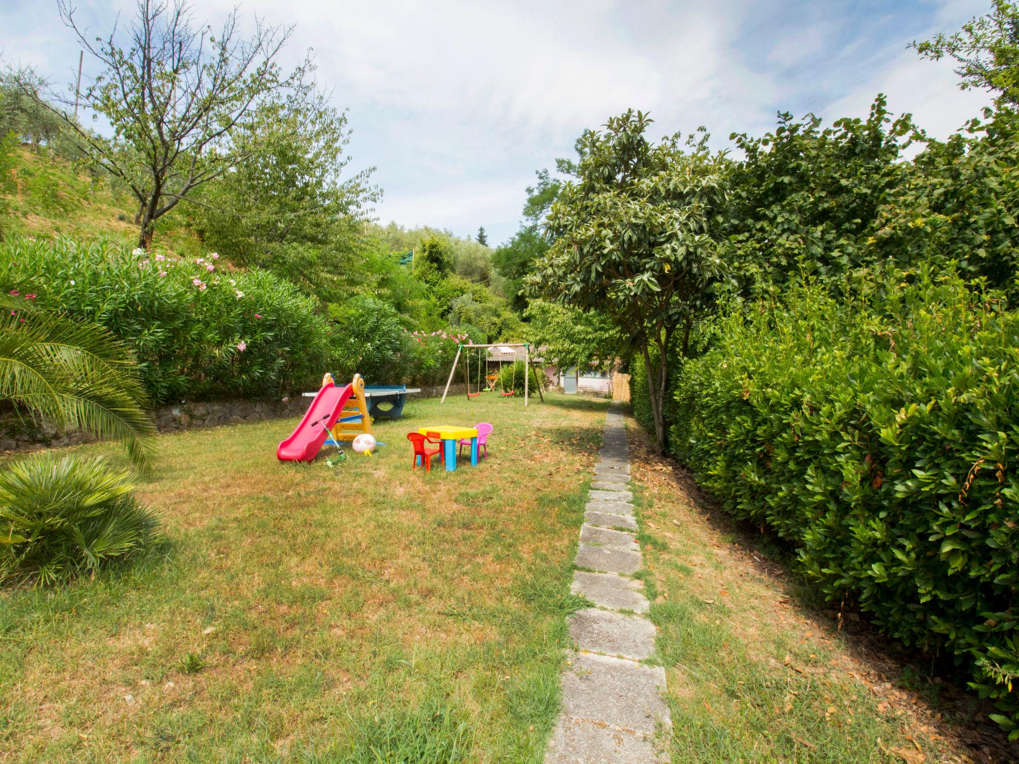 Foto 43 - Casa con 4 camere da letto a Massarosa con piscina privata e vista mare