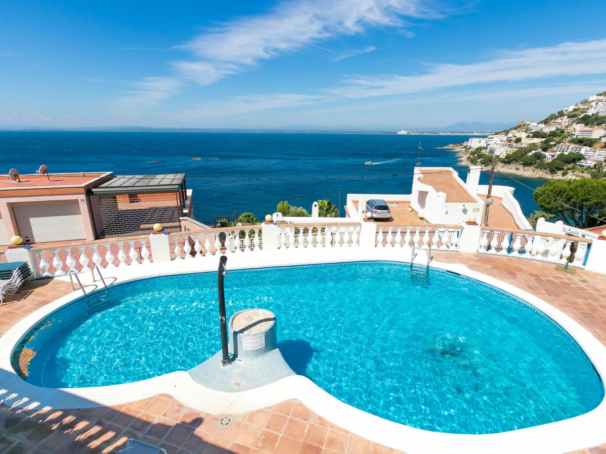 Foto 24 - Casa de 3 quartos em Roses com piscina e vistas do mar