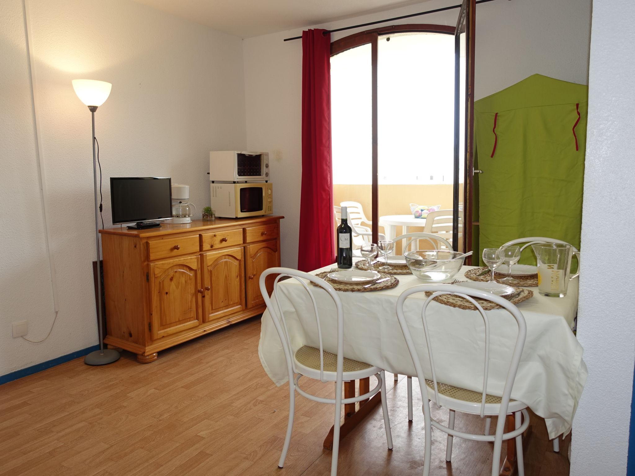 Photo 10 - 1 bedroom Apartment in Fleury with sea view