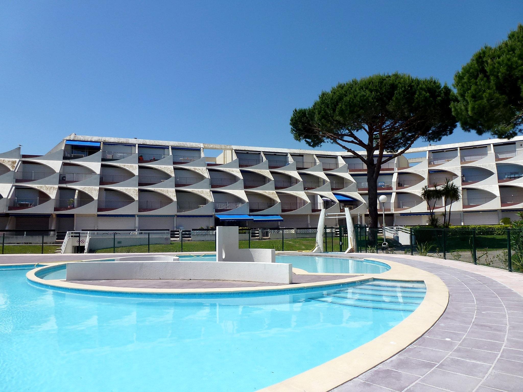 Photo 5 - Appartement de 1 chambre à Le Grau-du-Roi avec piscine et vues à la mer