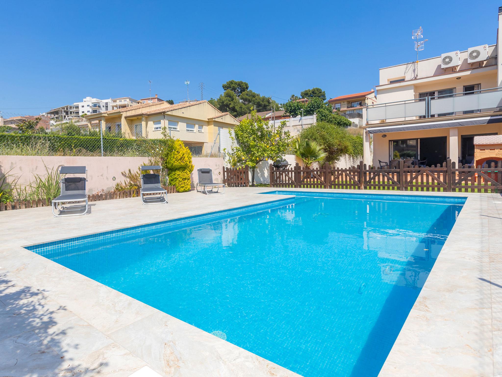 Foto 1 - Casa de 4 habitaciones en Calafell con piscina privada y vistas al mar