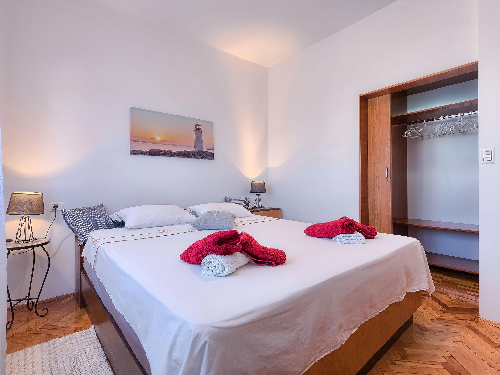 Foto 20 - Appartamento con 2 camere da letto a Vodnjan con giardino e vista mare