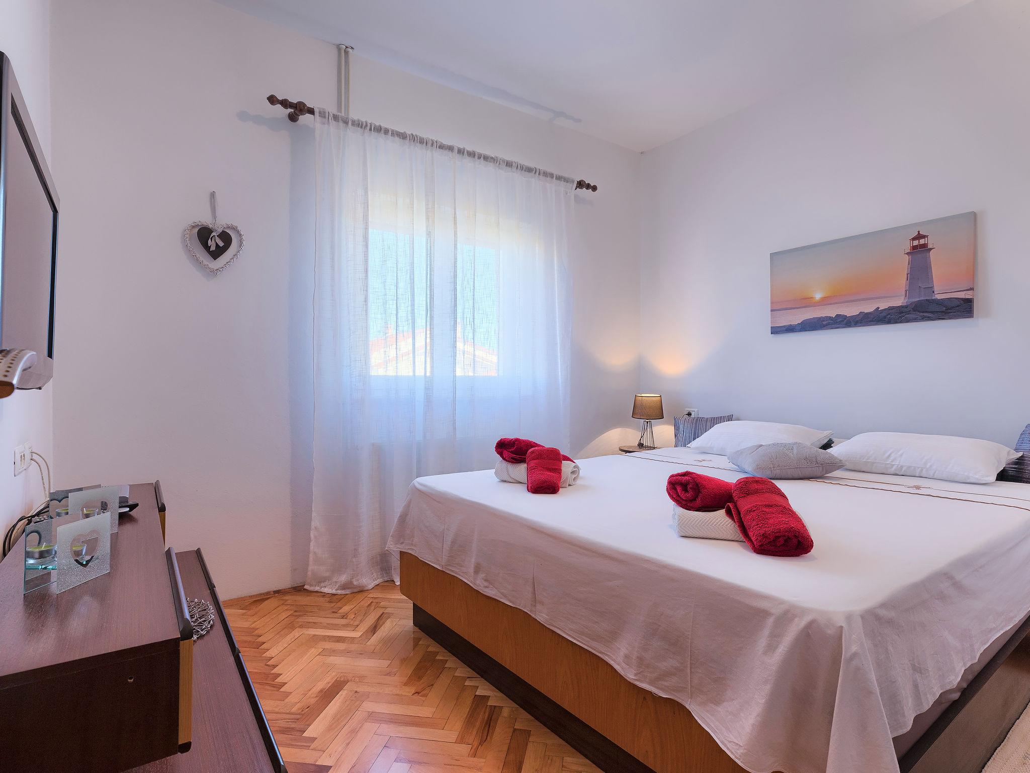 Foto 18 - Appartamento con 2 camere da letto a Vodnjan con giardino e vista mare