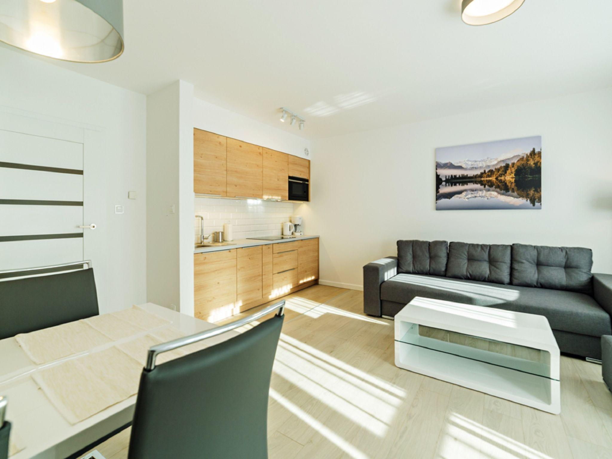 Foto 3 - Appartamento con 1 camera da letto a Karpacz con vista sulle montagne