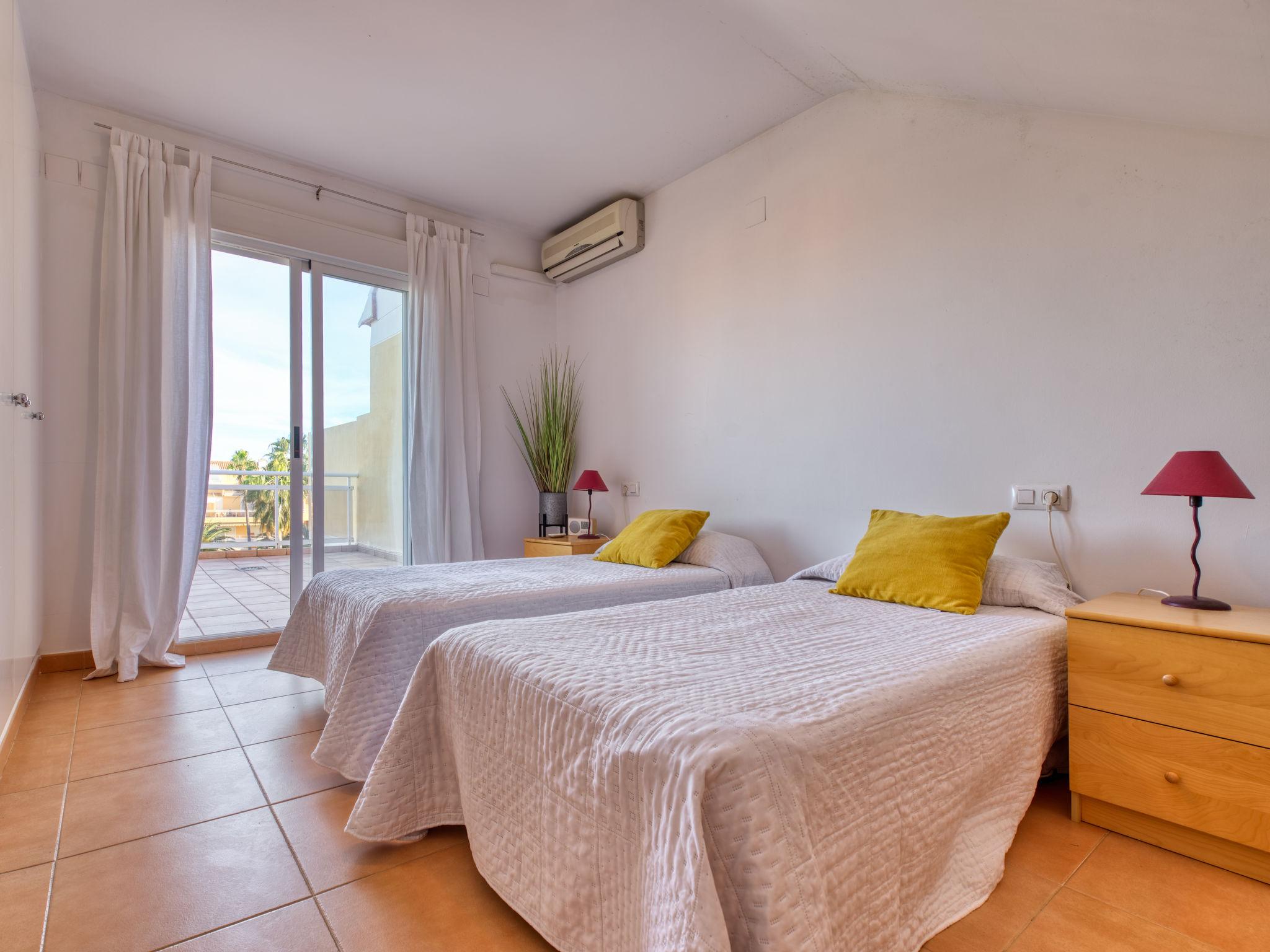 Foto 5 - Casa con 1 camera da letto a Dénia con piscina e vista mare