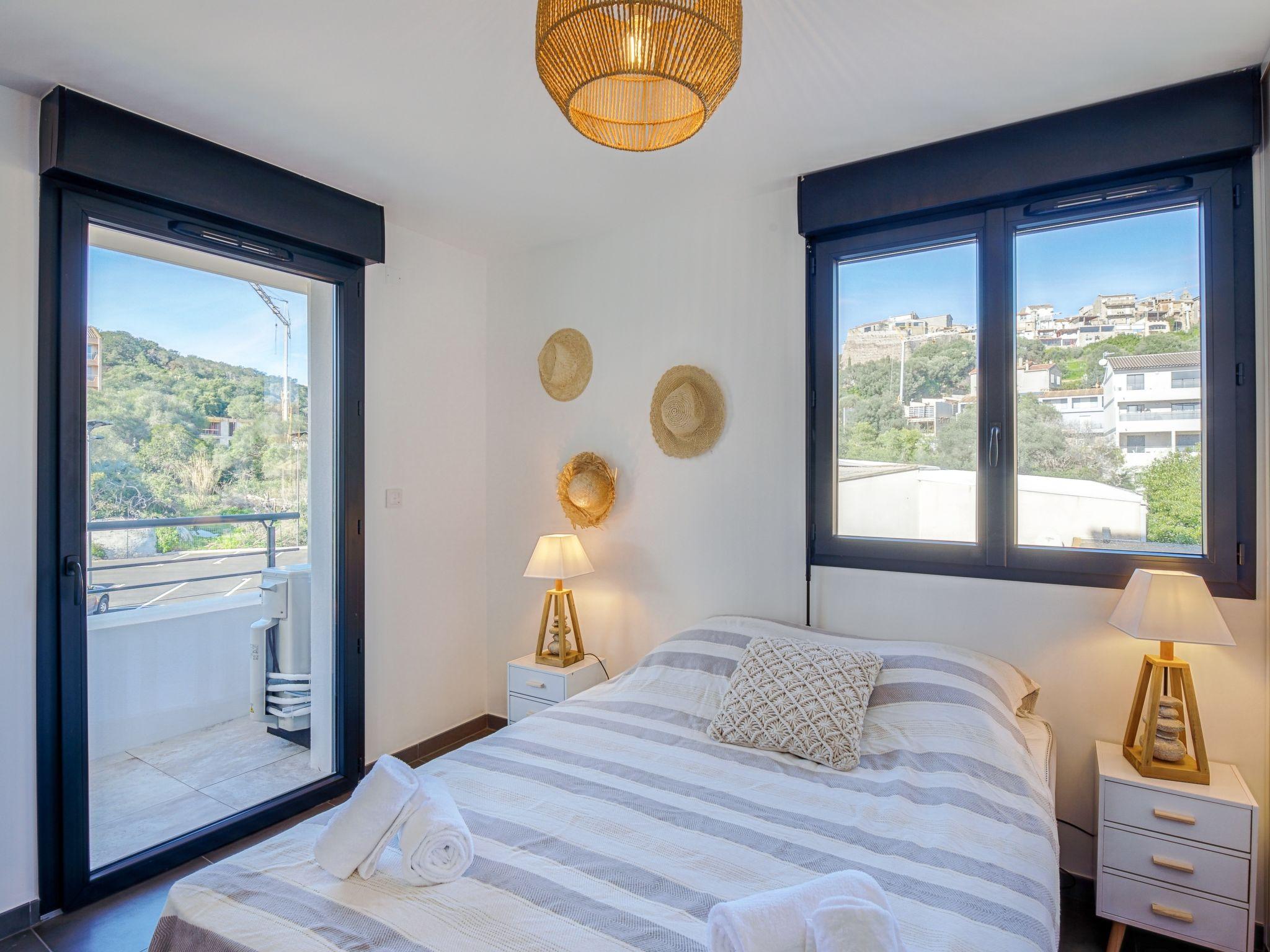 Foto 13 - Apartment mit 1 Schlafzimmer in Porto-Vecchio mit terrasse und blick aufs meer