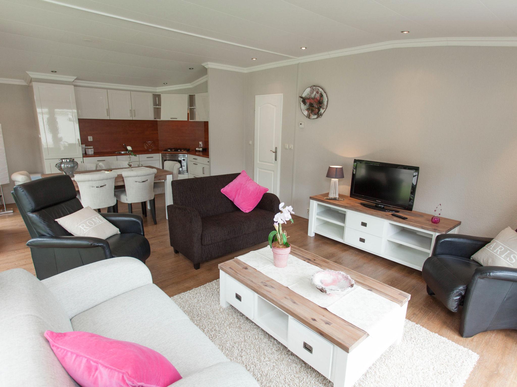 Foto 4 - Casa con 2 camere da letto a West-Graftdijk con terrazza