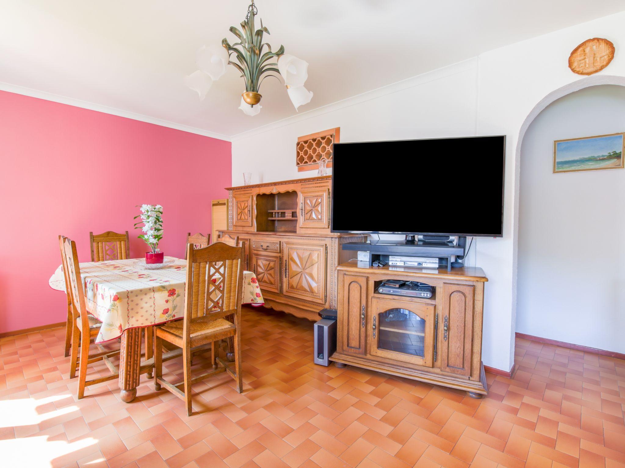 Photo 7 - 3 bedroom House in Solliès-Pont with private pool and garden