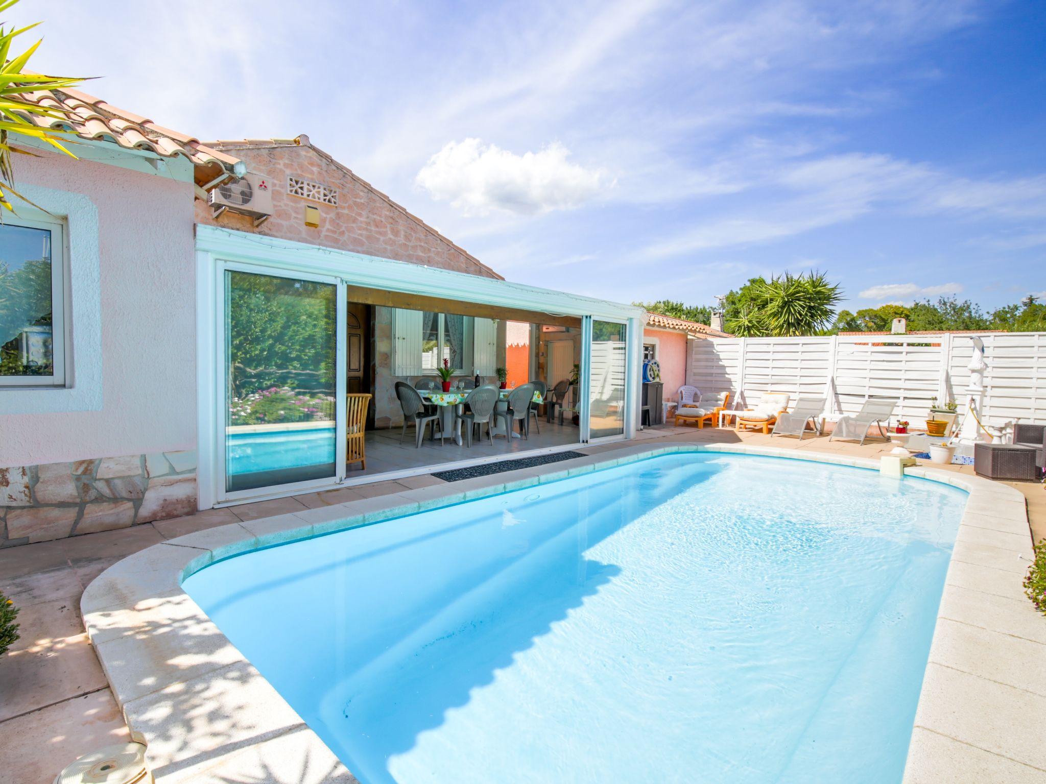 Photo 11 - 3 bedroom House in Solliès-Pont with private pool and sea view