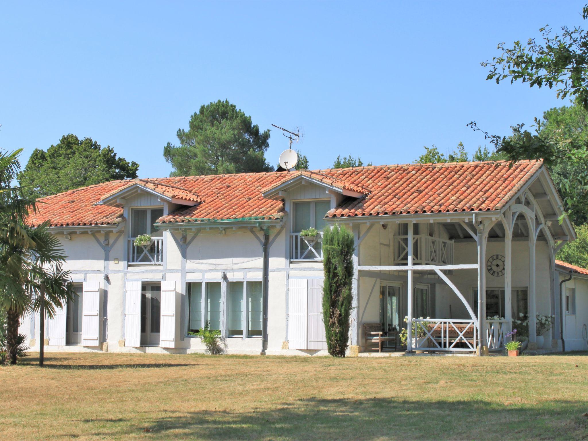 Foto 24 - Casa de 3 quartos em Losse com piscina privada e jardim