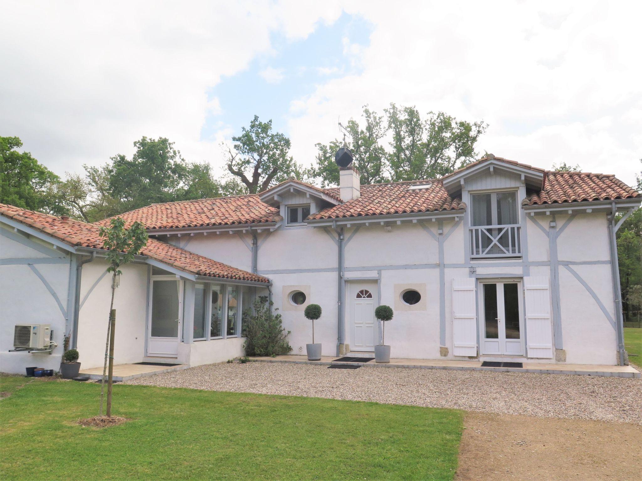 Foto 25 - Casa de 3 quartos em Losse com piscina privada e jardim