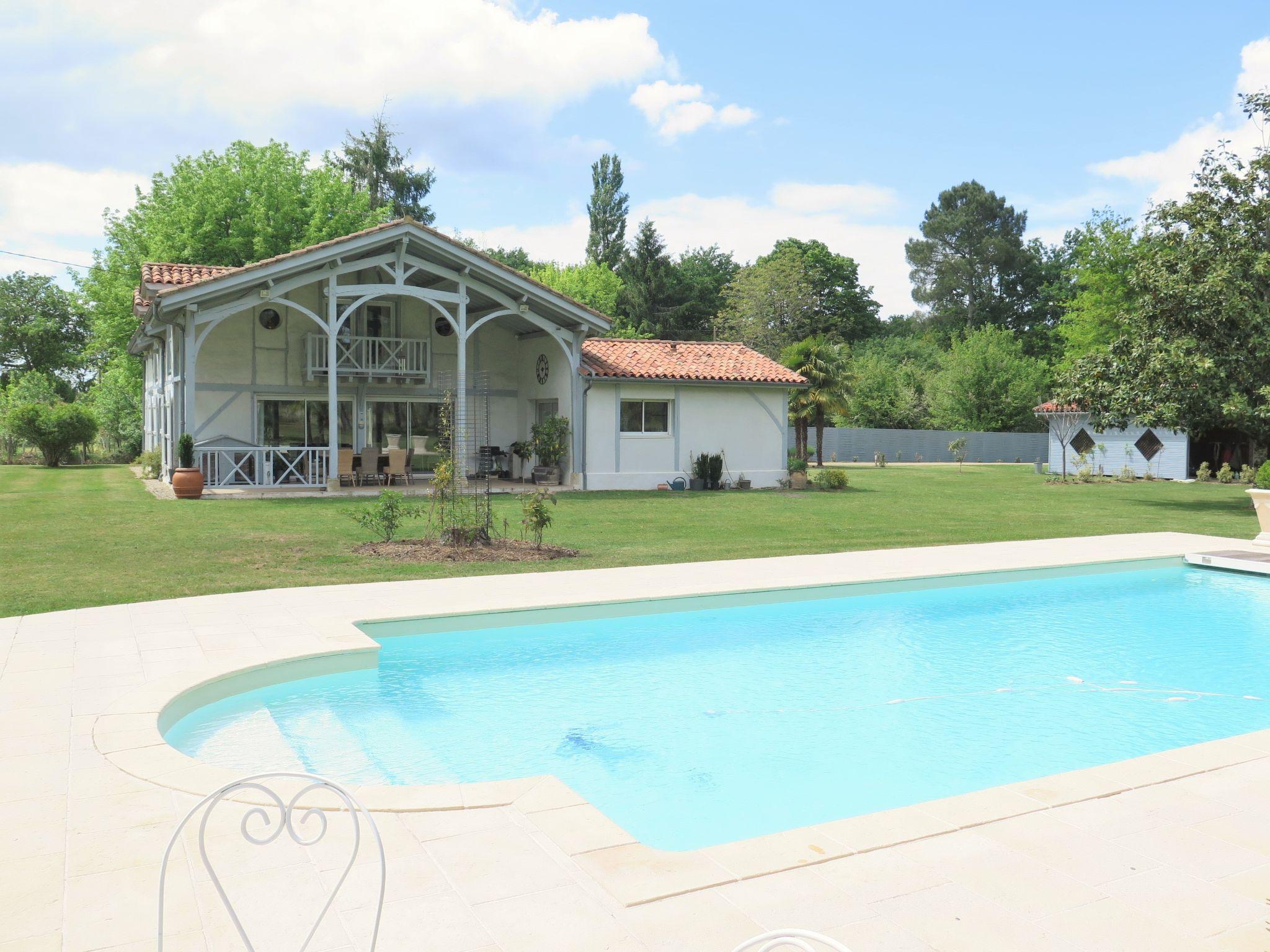 Foto 29 - Casa de 3 quartos em Losse com piscina privada e jardim