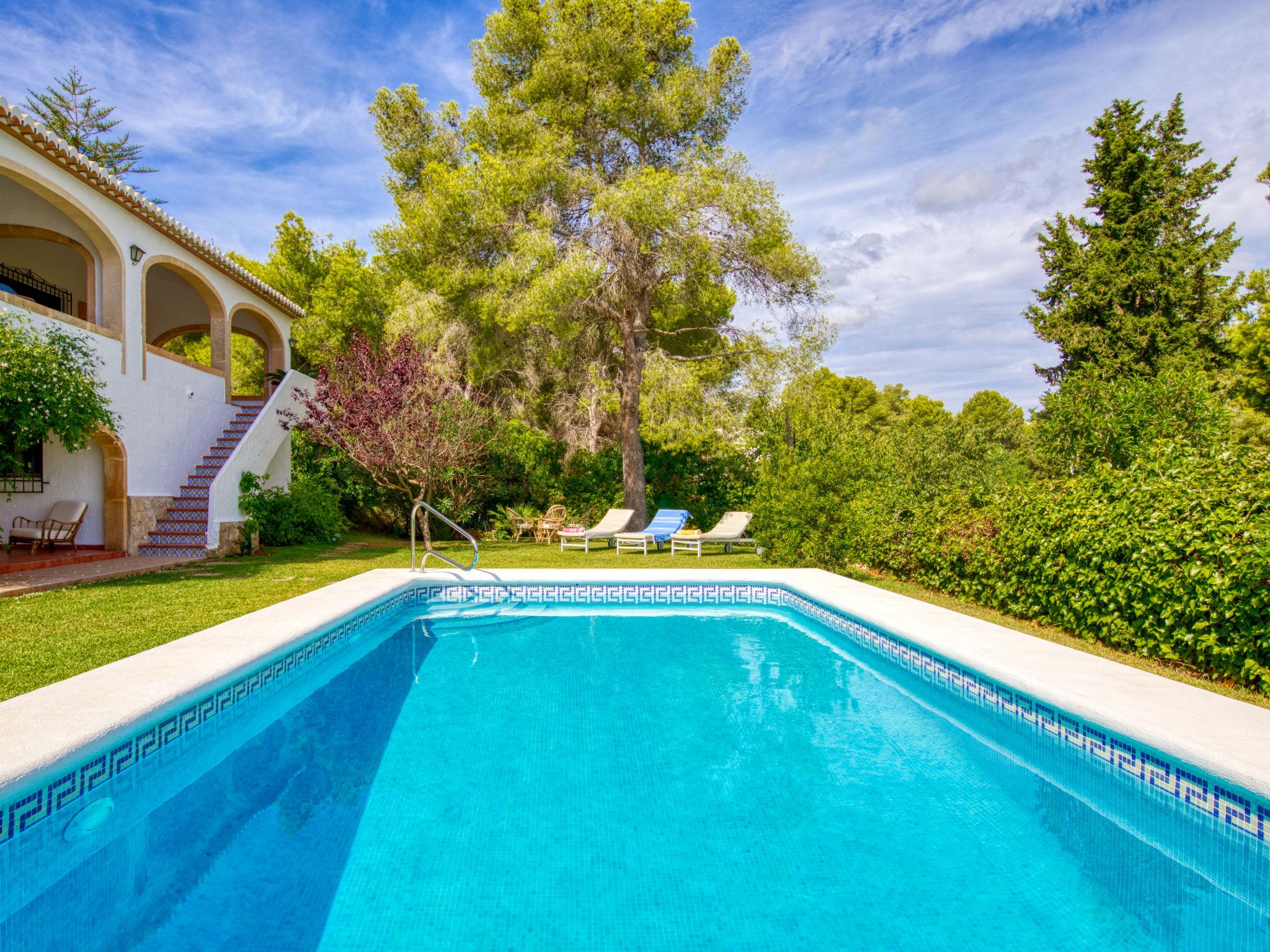 Foto 20 - Casa de 4 quartos em Jávea com piscina privada e vistas do mar