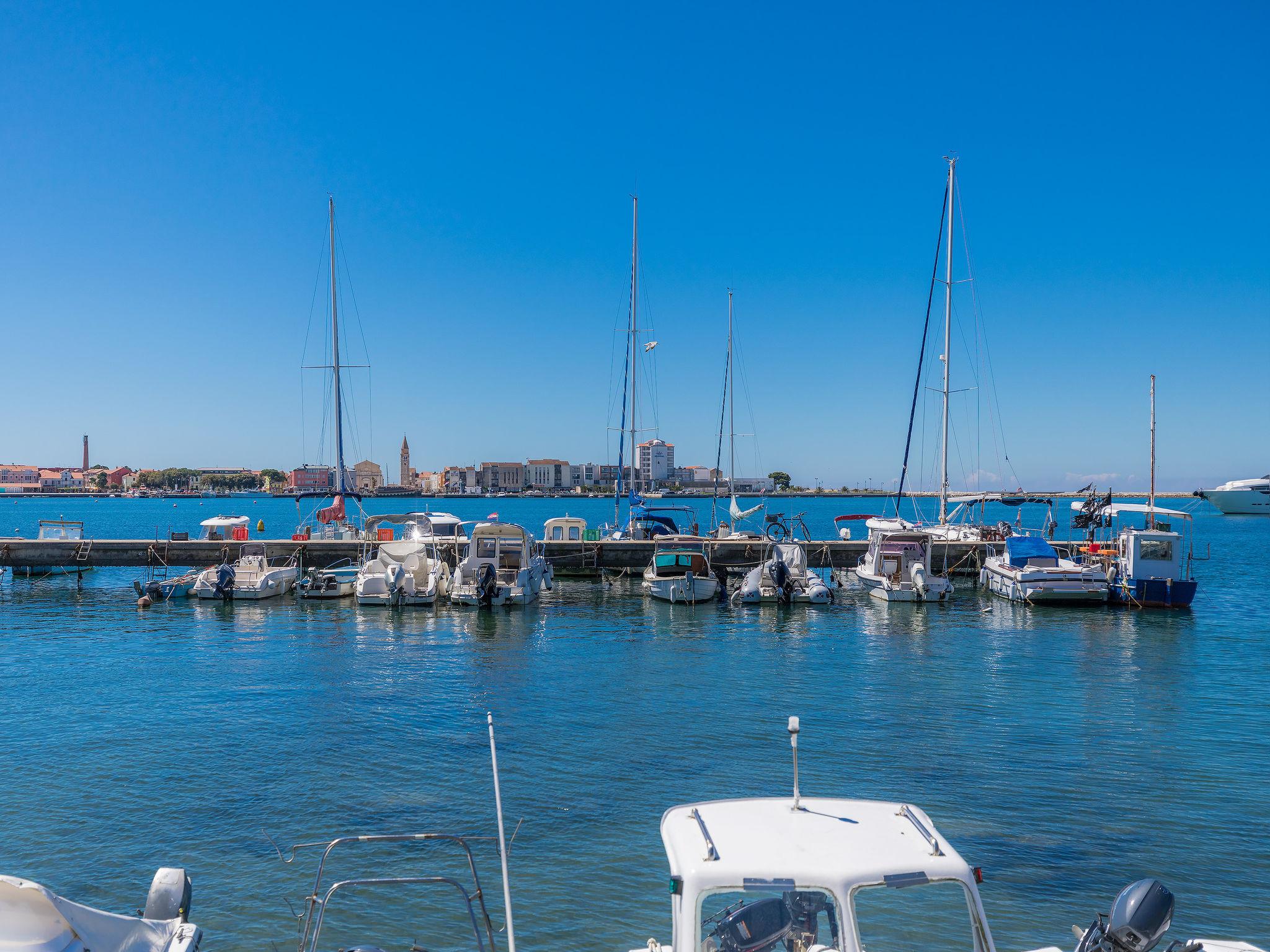 Photo 31 - Maison de 2 chambres à Umag avec jardin et vues à la mer