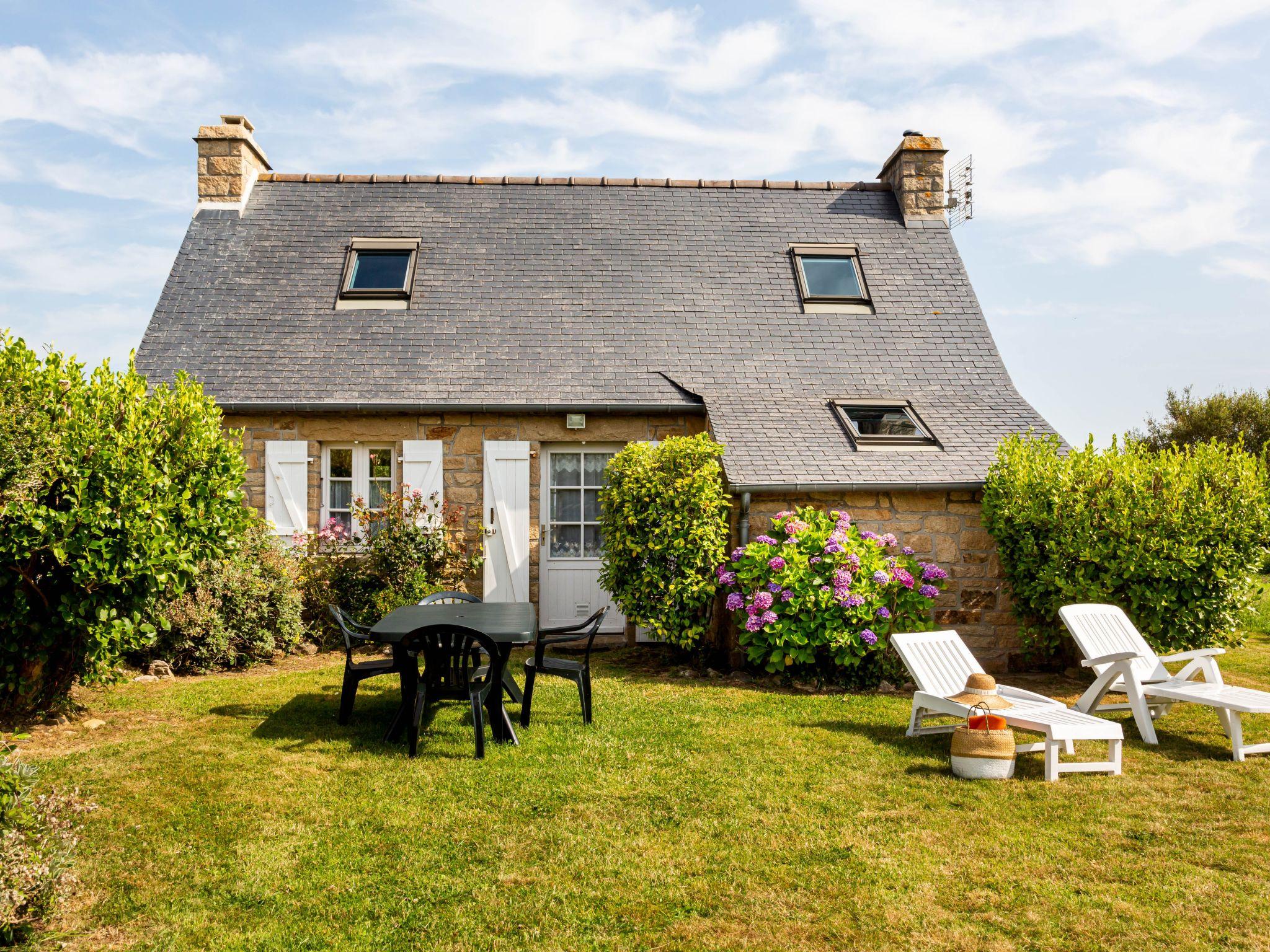 Photo 1 - Maison de 2 chambres à Crozon avec jardin et vues à la mer