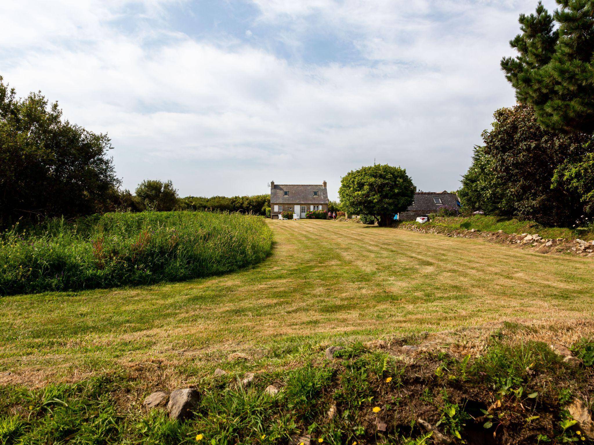 Photo 12 - Maison de 2 chambres à Crozon avec jardin et vues à la mer