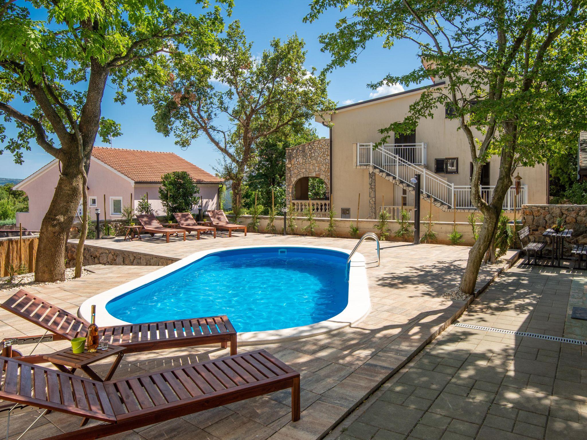 Photo 7 - Maison de 3 chambres à Krk avec piscine privée et terrasse