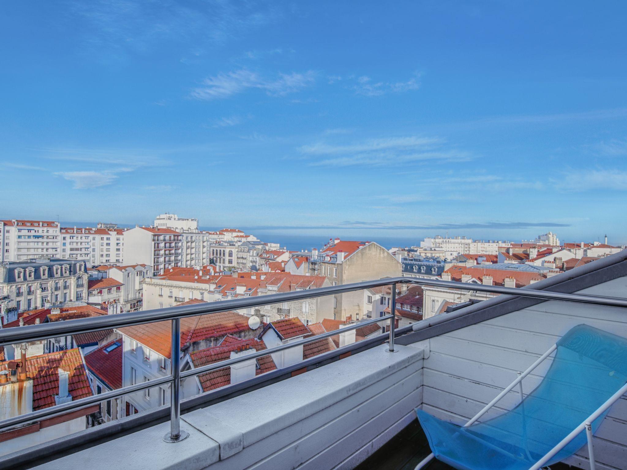 Foto 1 - Apartamento de 3 habitaciones en Biarritz con terraza y vistas al mar