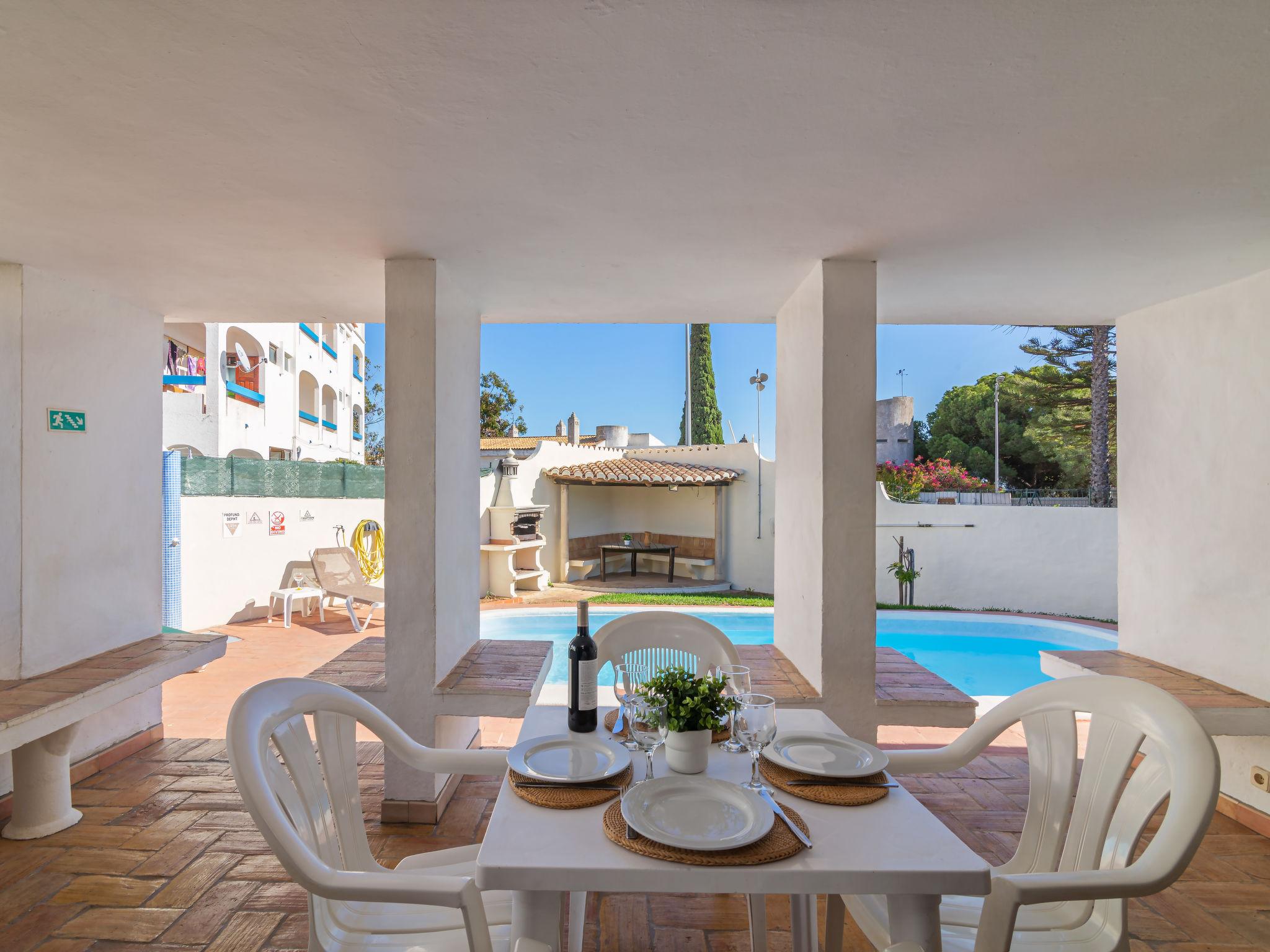 Foto 3 - Casa de 2 habitaciones en Albufeira con piscina privada y vistas al mar