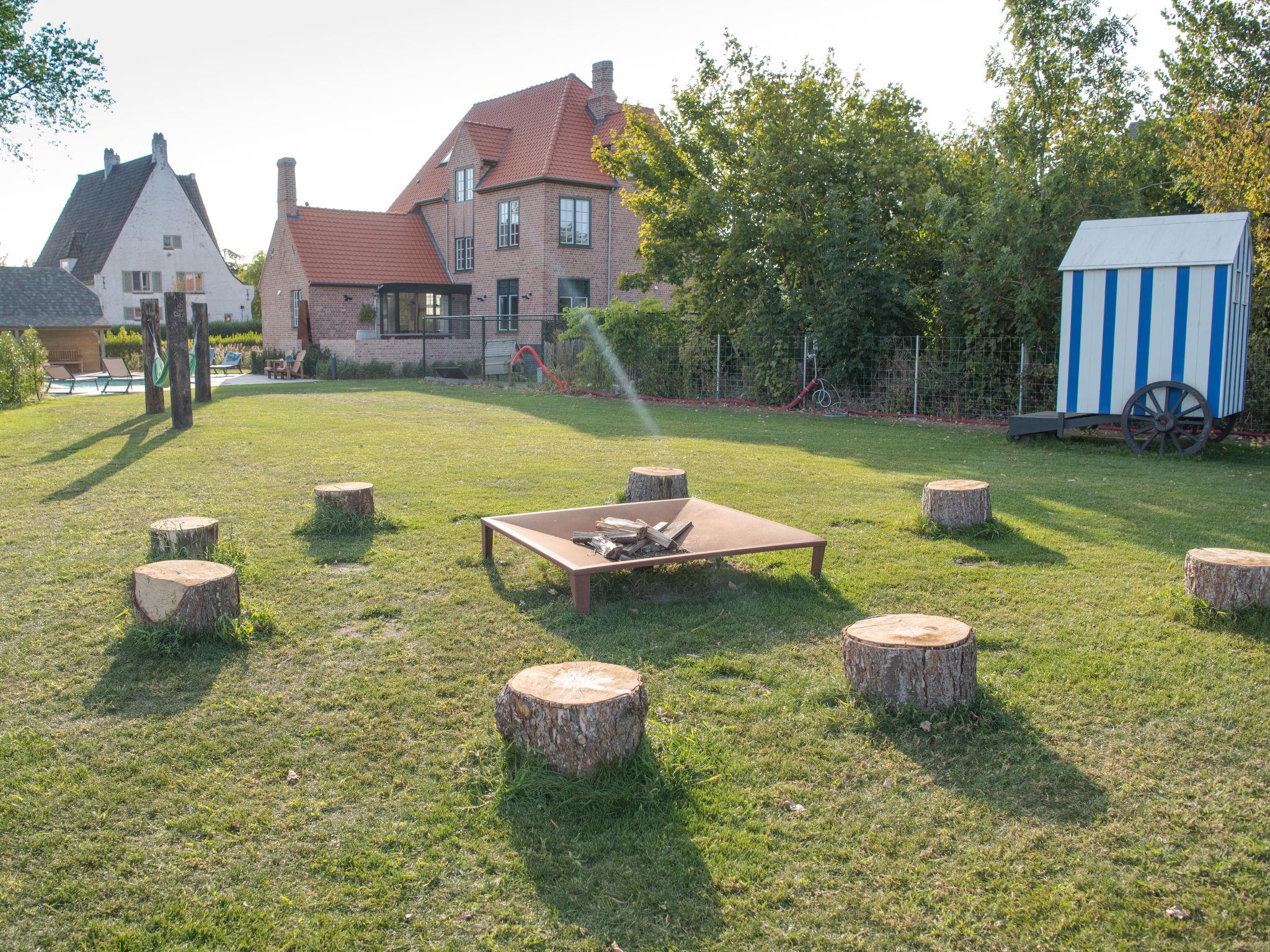 Foto 6 - Casa de 5 habitaciones en Oudenburg con piscina privada y jardín