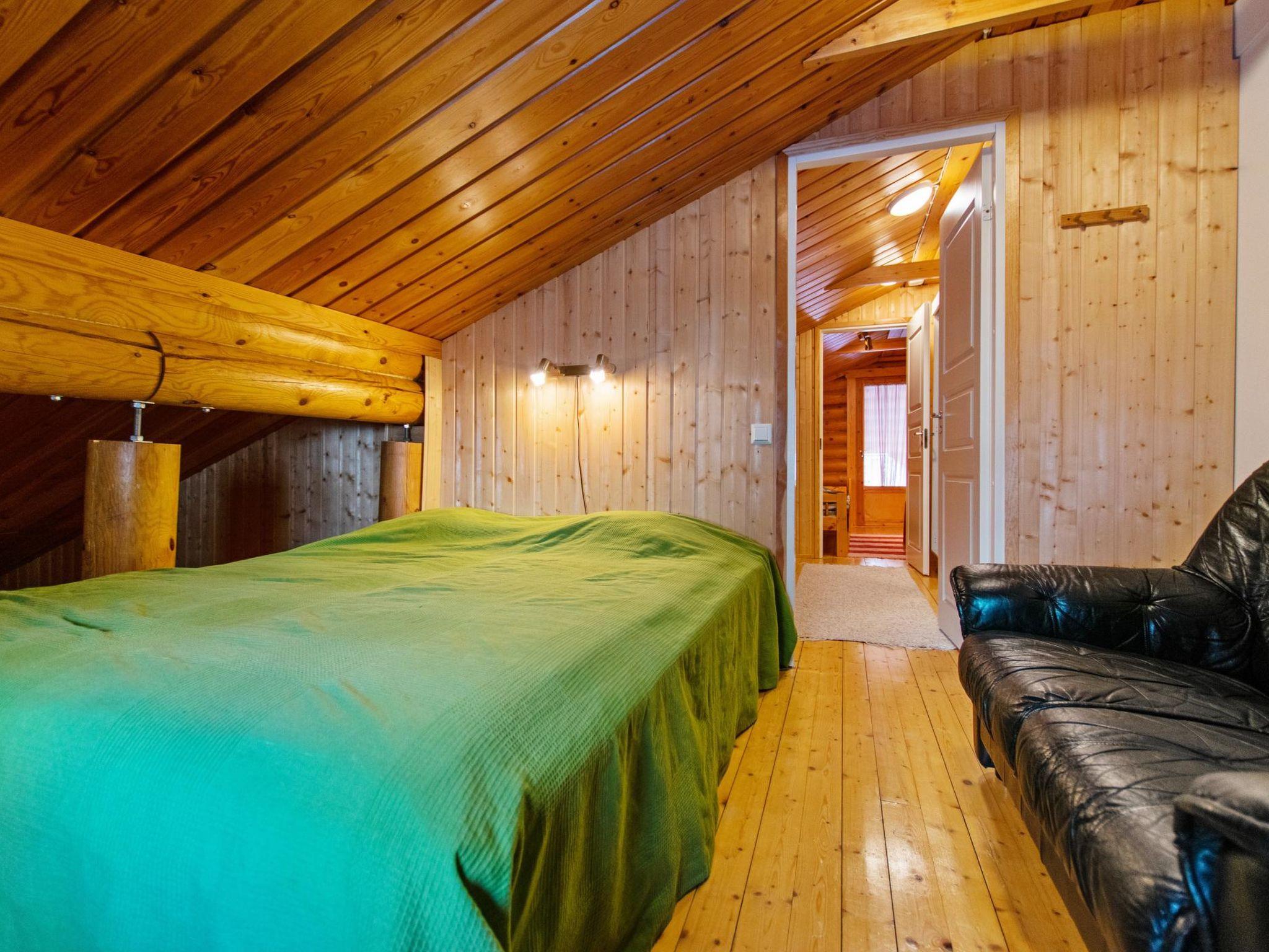 Photo 10 - 4 bedroom House in Hyrynsalmi with sauna