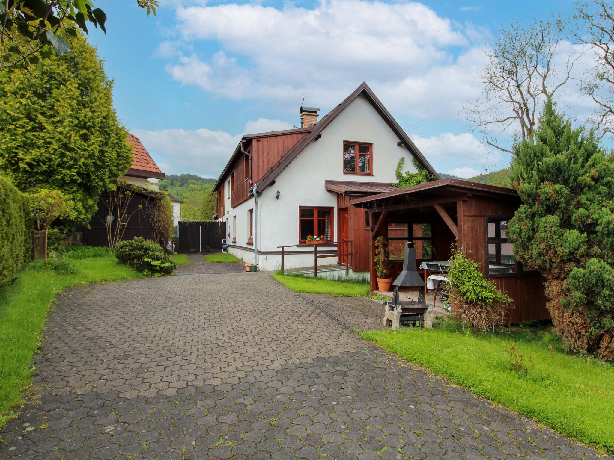 Photo 1 - Appartement de 1 chambre à Malá Skála avec jardin et terrasse