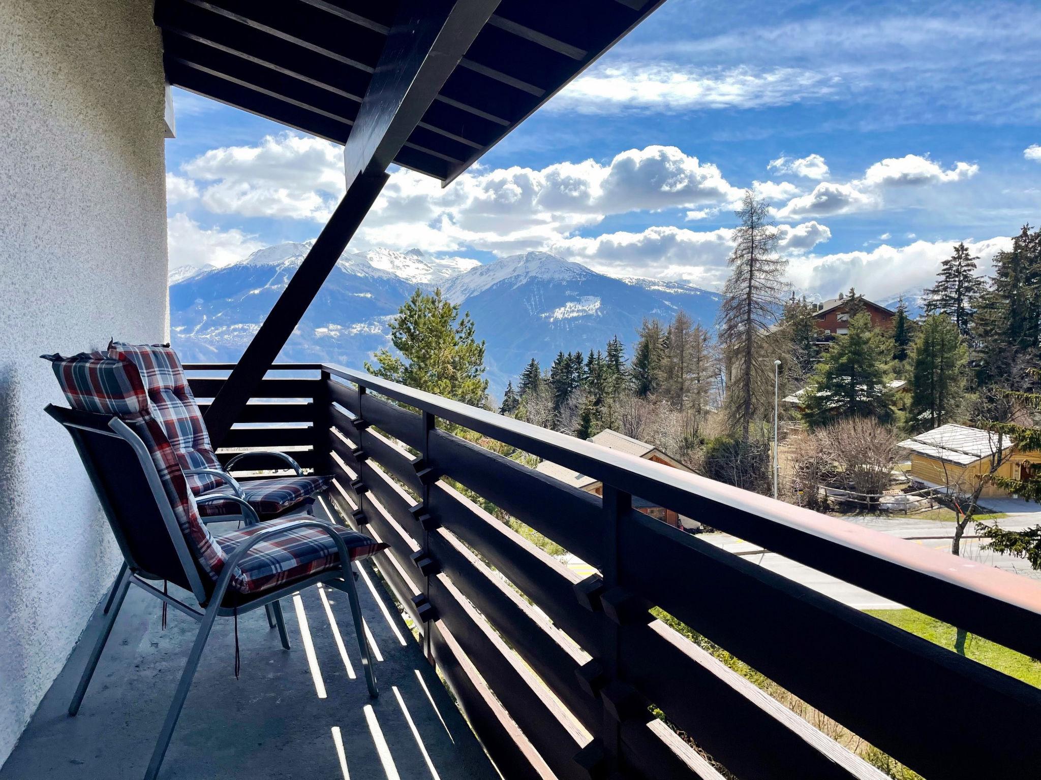 Foto 5 - Appartamento con 2 camere da letto a Crans-Montana con vista sulle montagne