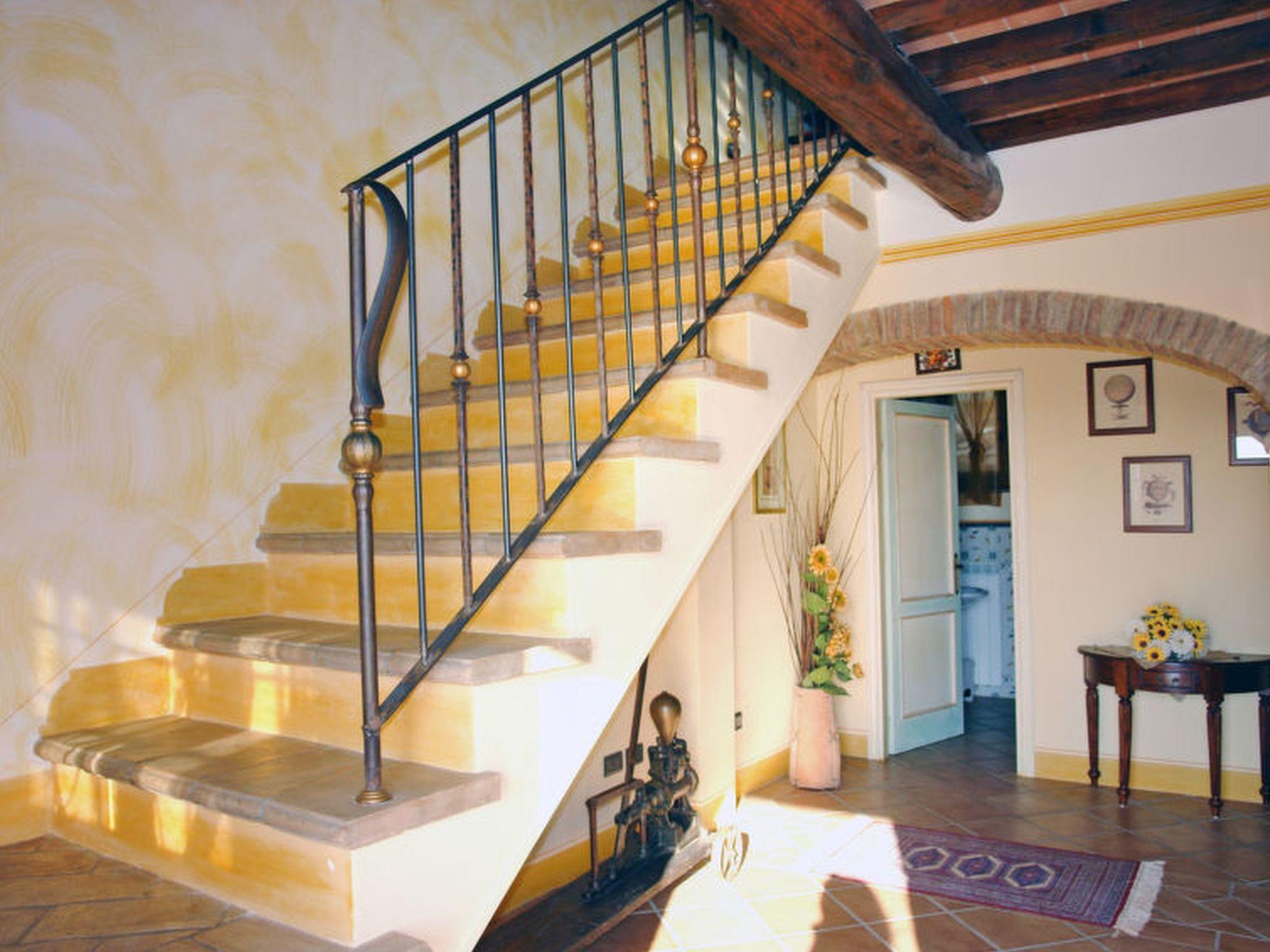 Photo 11 - 4 bedroom House in Castelfiorentino with private pool and garden