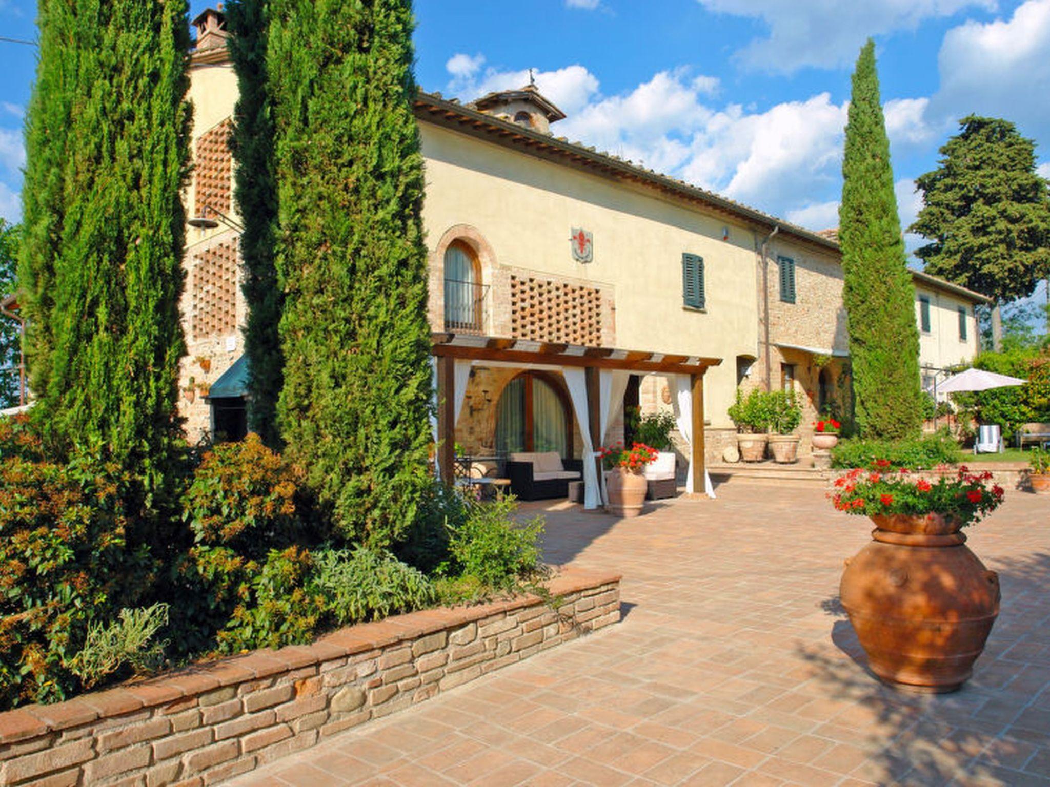 Foto 2 - Casa de 4 quartos em Castelfiorentino com piscina privada e jardim