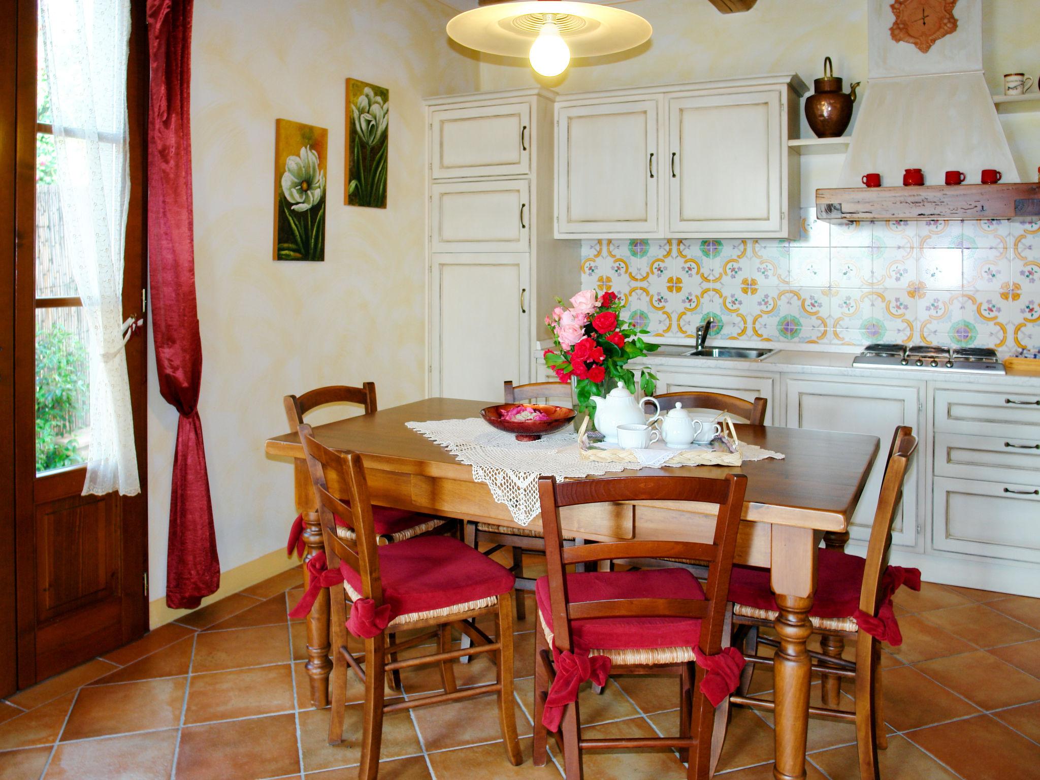 Photo 7 - 4 bedroom House in Castelfiorentino with private pool and garden