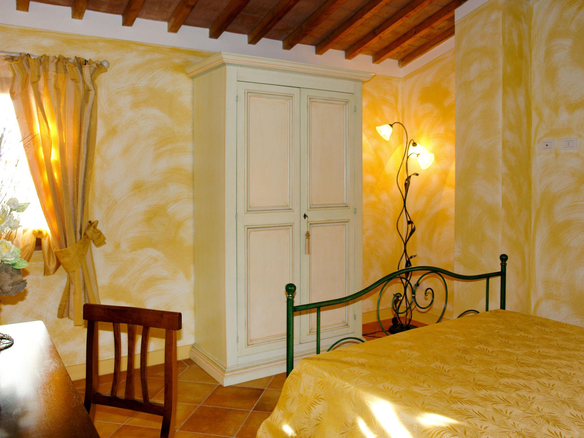 Photo 14 - 4 bedroom House in Castelfiorentino with private pool and garden