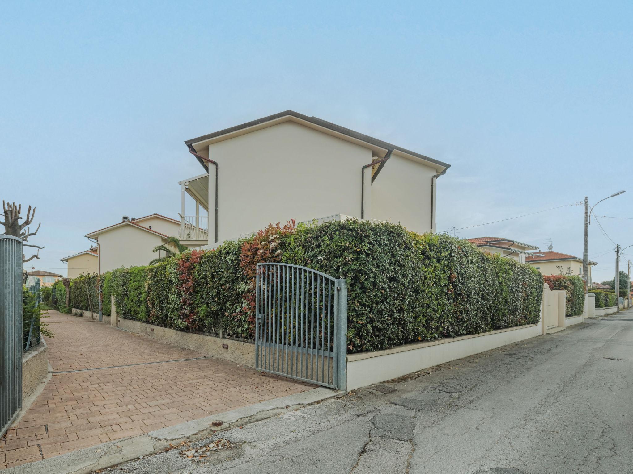 Foto 25 - Casa de 1 quarto em Pietrasanta com jardim e vistas do mar