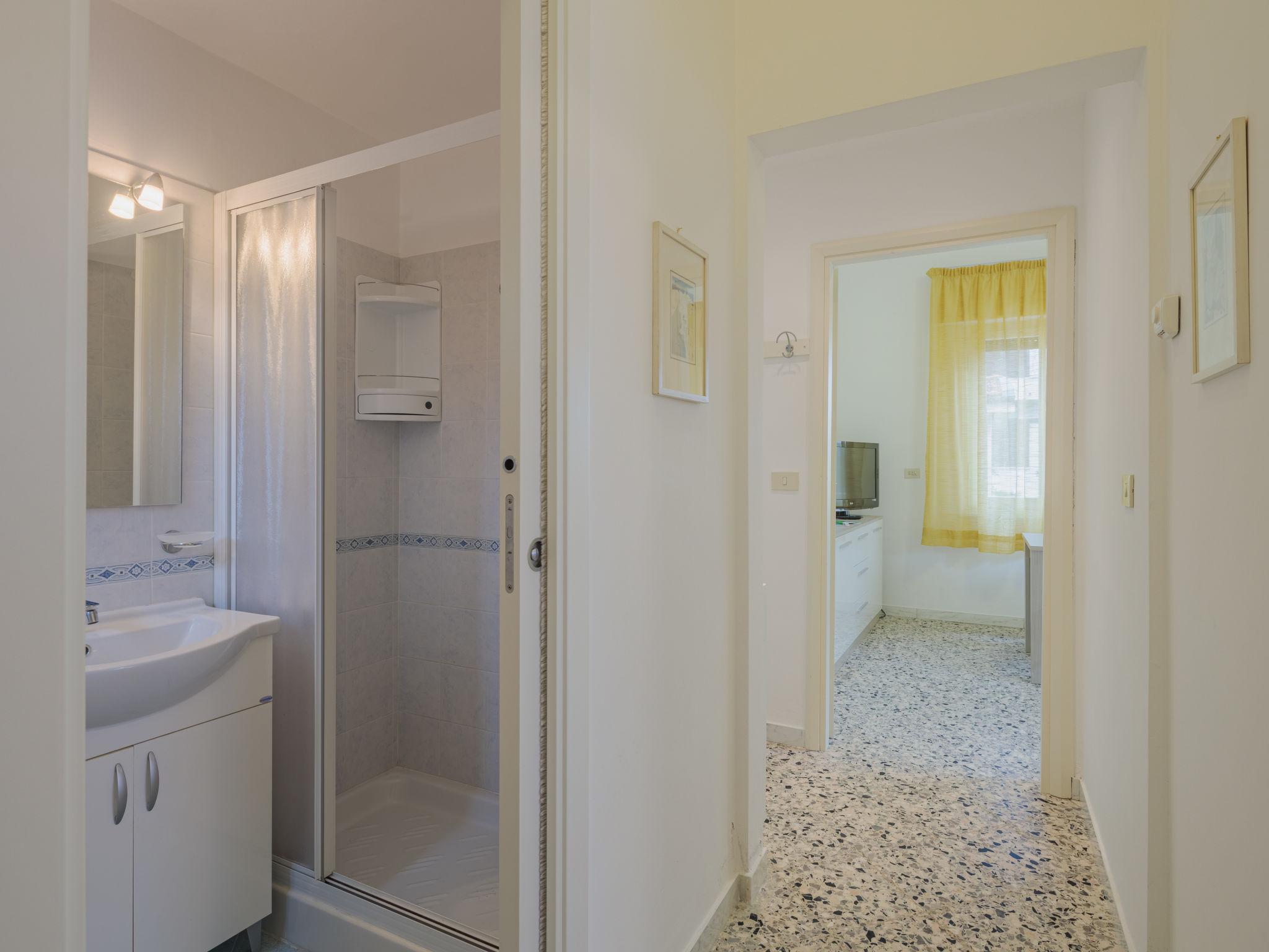 Foto 20 - Casa con 1 camera da letto a Pietrasanta con giardino e vista mare