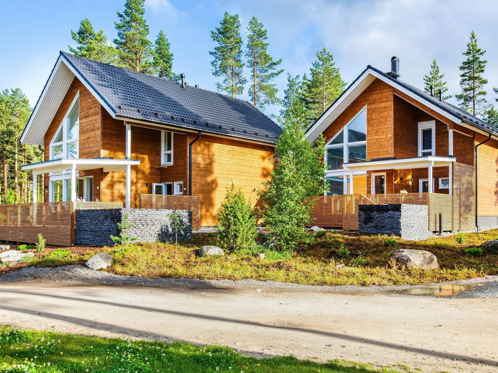 Photo 1 - Maison de 5 chambres à Pälkäne avec sauna et bain à remous