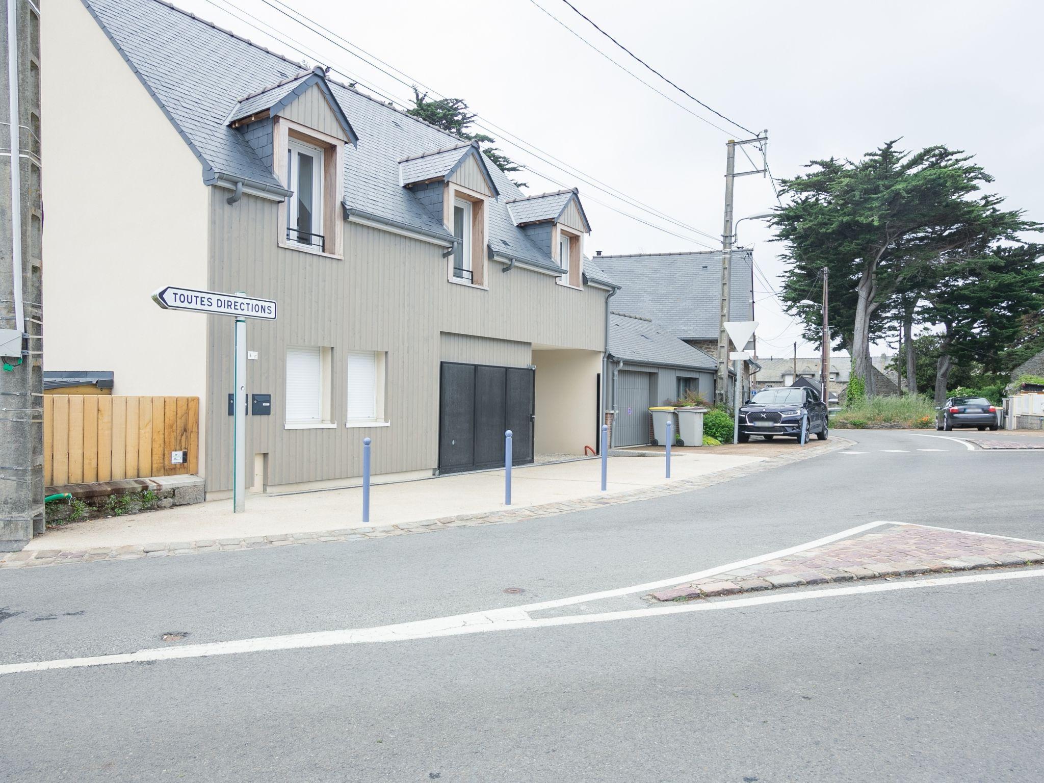 Foto 10 - Apartment mit 1 Schlafzimmer in Saint-Malo mit blick aufs meer