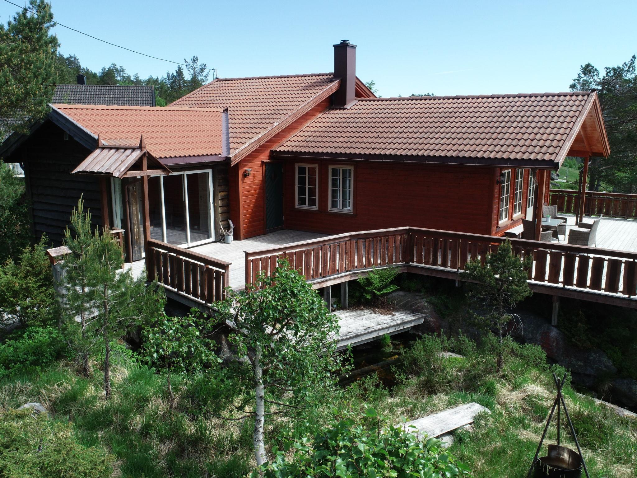 Foto 18 - Casa de 3 habitaciones en Fossdal con jardín y terraza