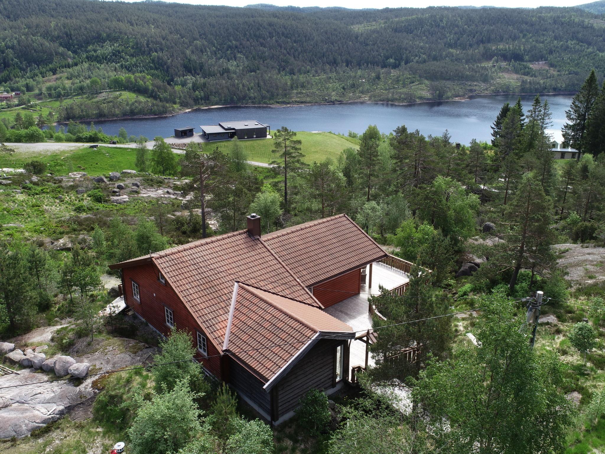 Foto 5 - Casa de 3 habitaciones en Fossdal con jardín y terraza