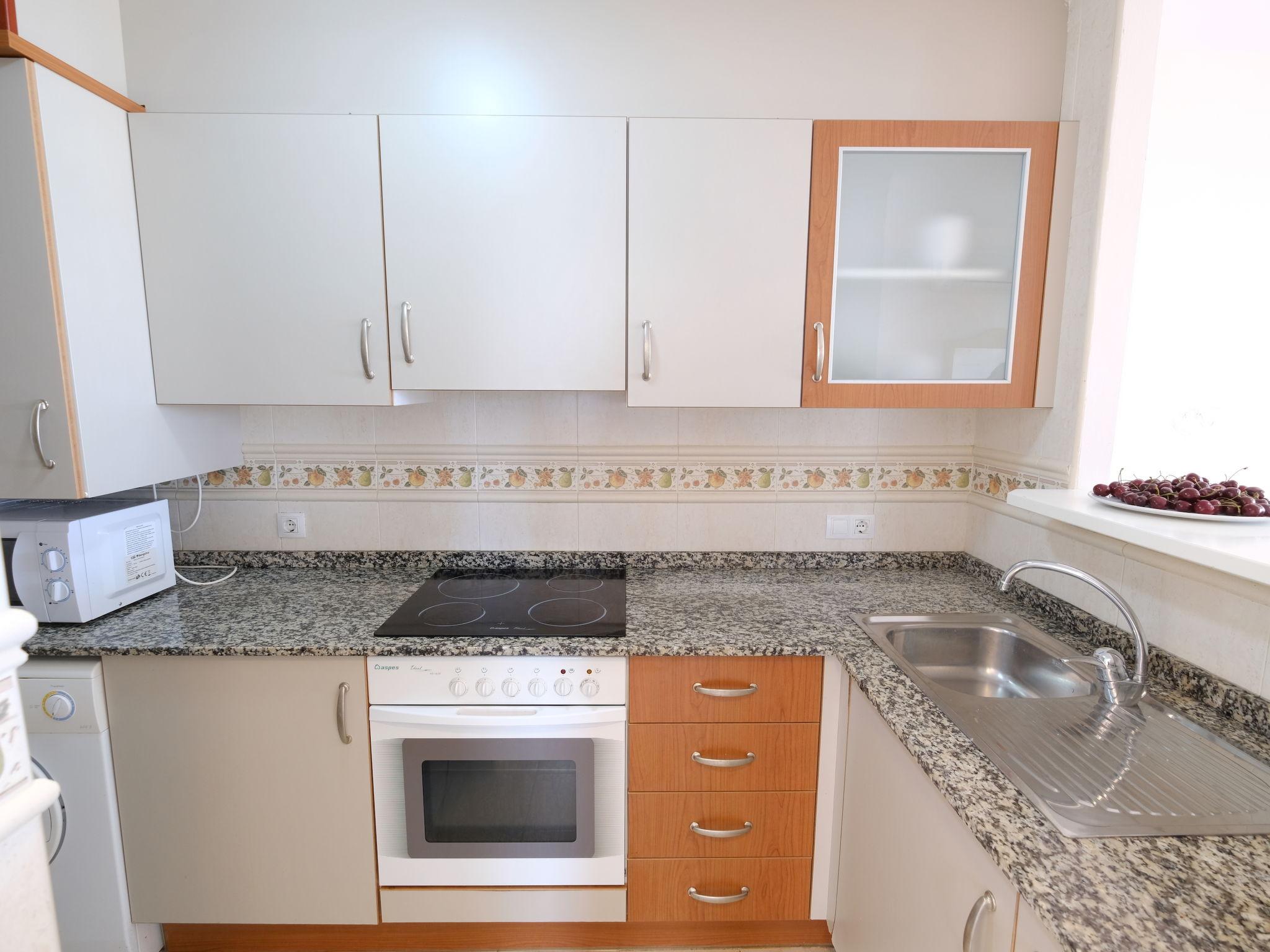 Photo 8 - 2 bedroom Apartment in Peñíscola with swimming pool and garden