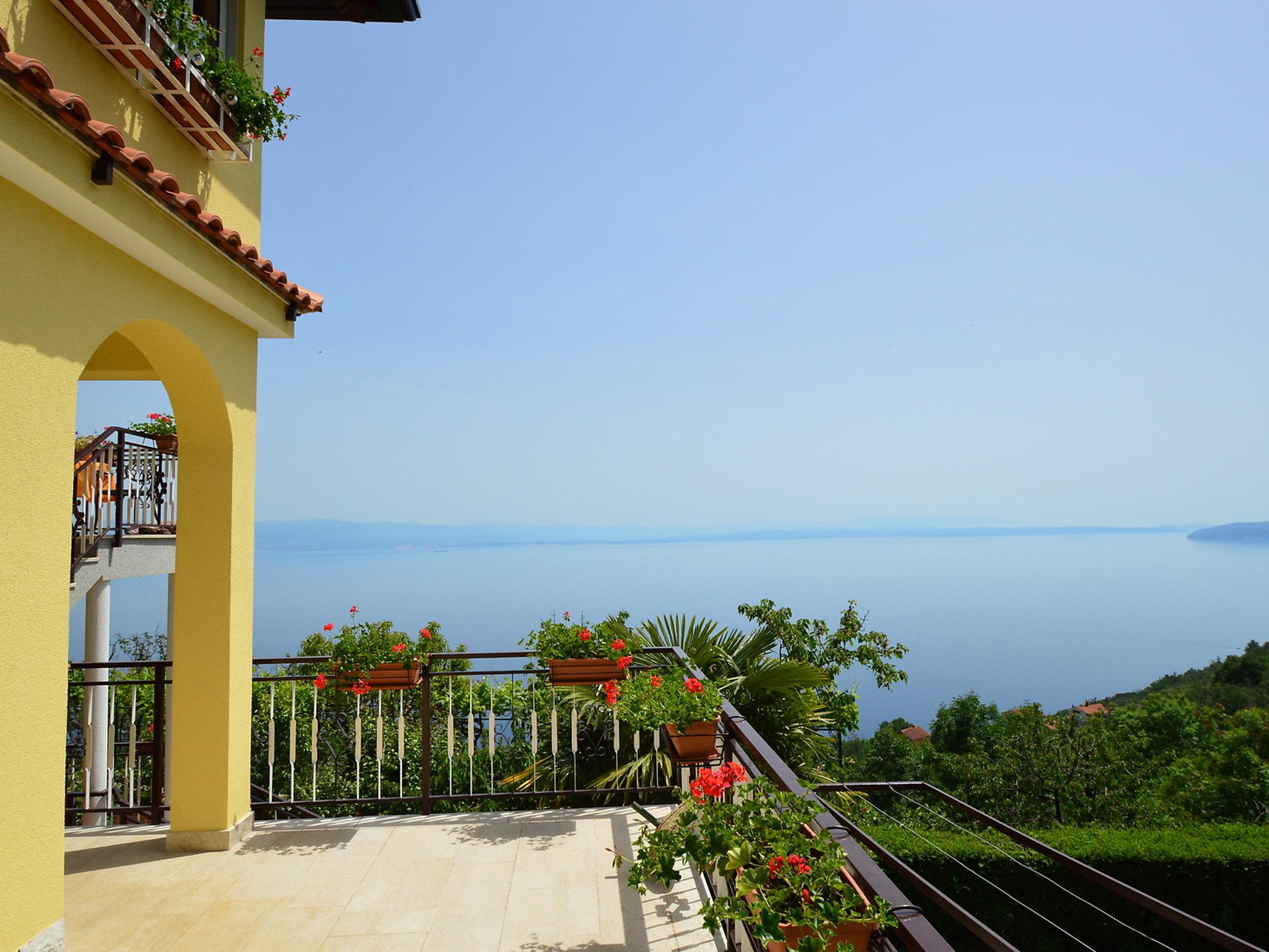 Photo 18 - 3 bedroom Apartment in Lovran with swimming pool and sea view