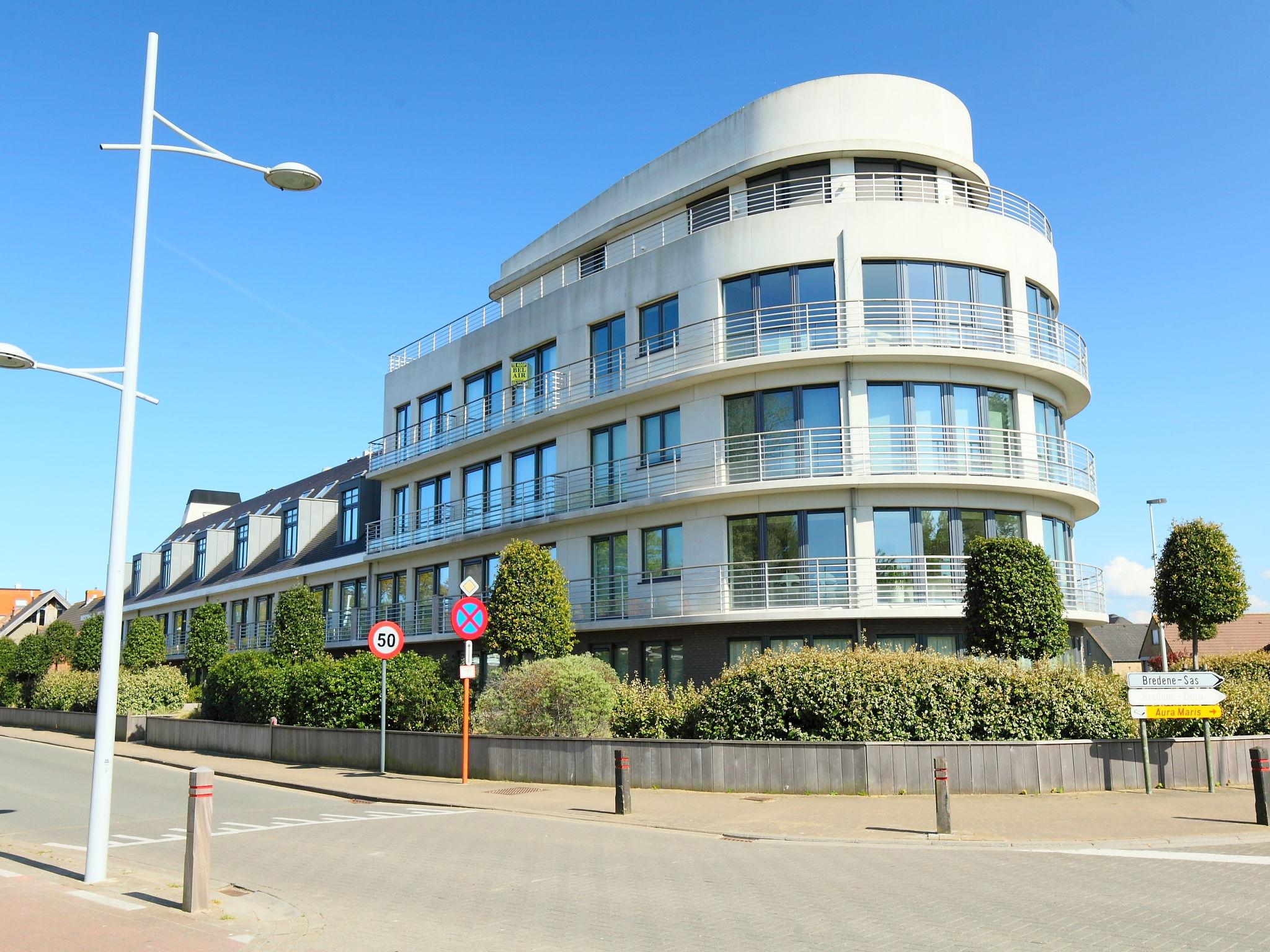 Foto 13 - Apartamento de 2 habitaciones en Bredene con jardín y terraza