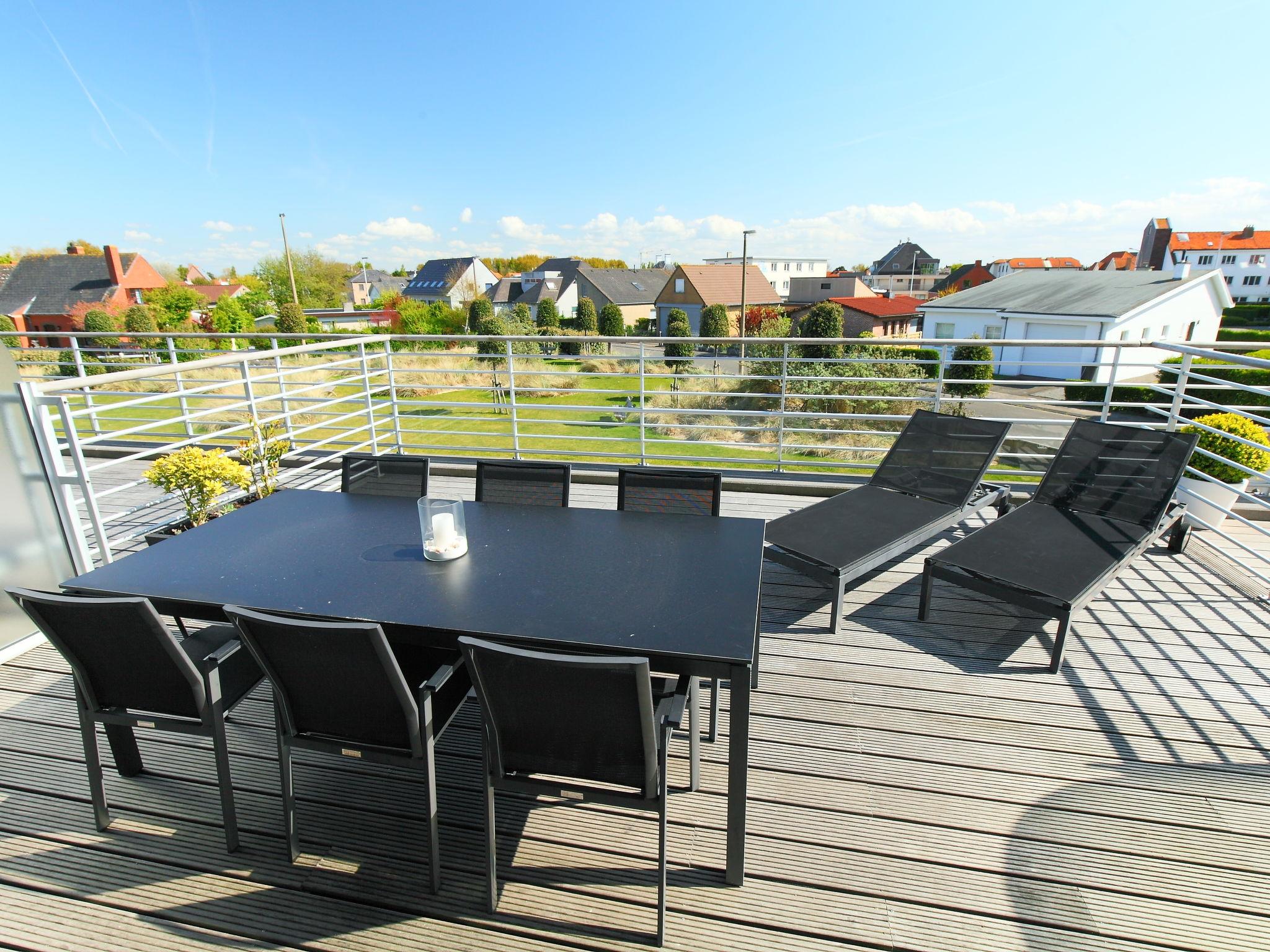 Photo 1 - Appartement de 2 chambres à Bredene avec jardin et terrasse