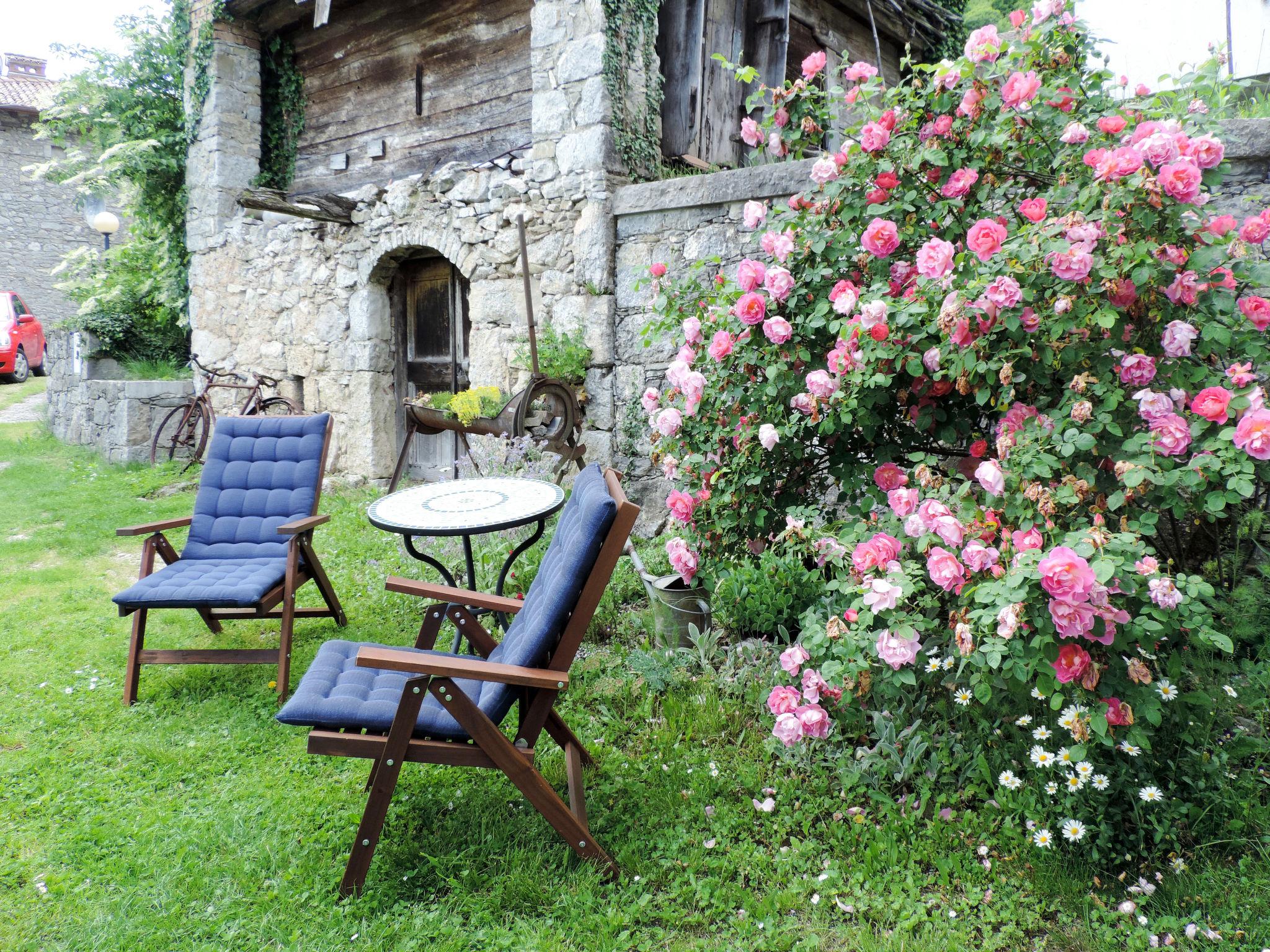 Photo 3 - Maison de 1 chambre à Grimacco avec jardin