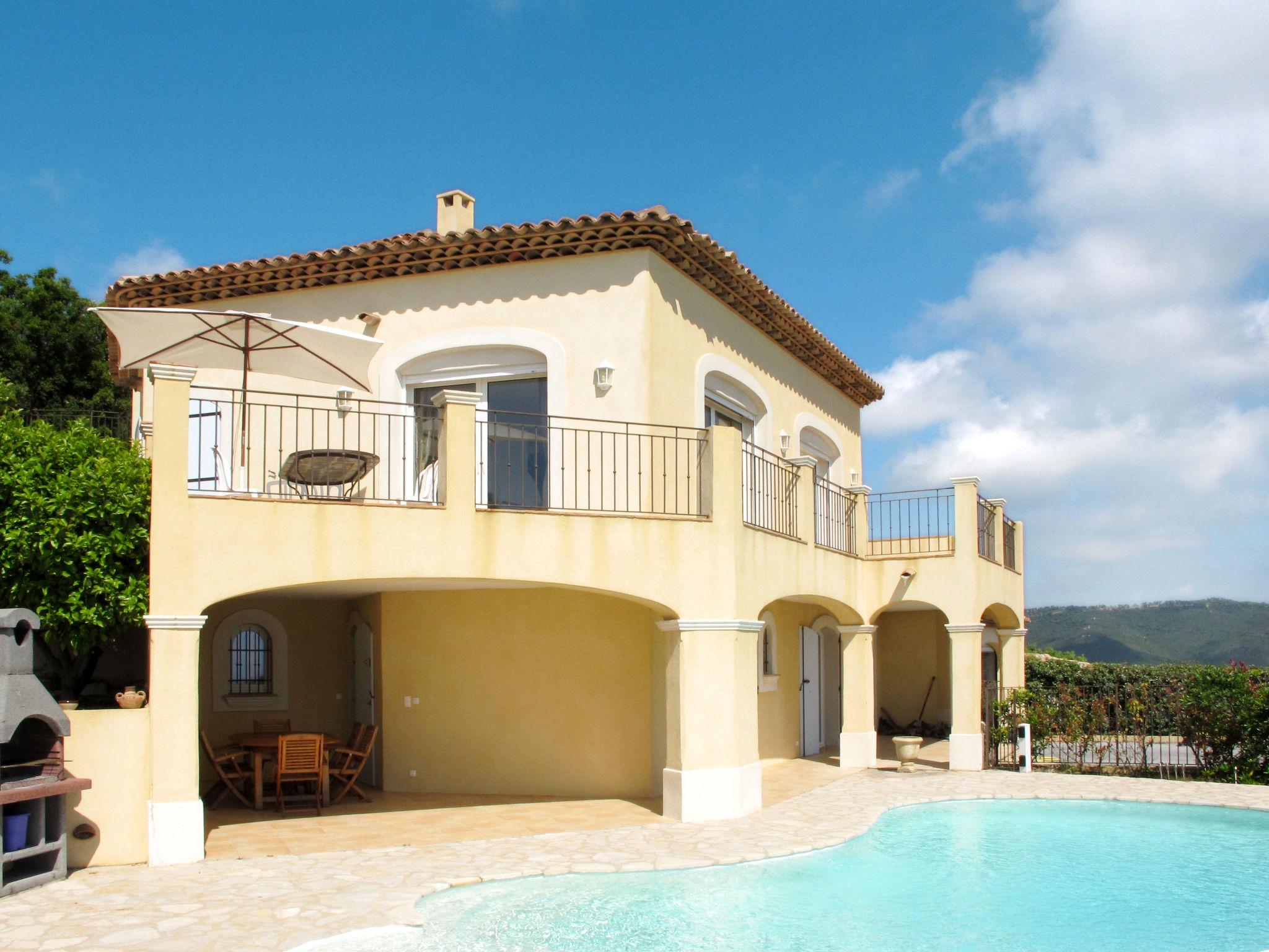 Foto 18 - Haus mit 4 Schlafzimmern in Roquebrune-sur-Argens mit privater pool und blick aufs meer