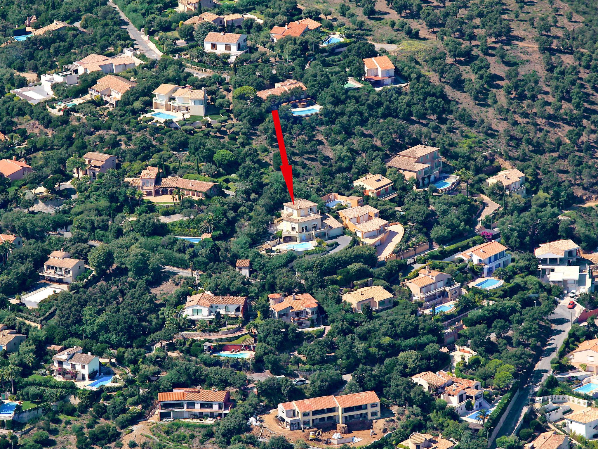 Photo 22 - Maison de 4 chambres à Roquebrune-sur-Argens avec piscine privée et jardin