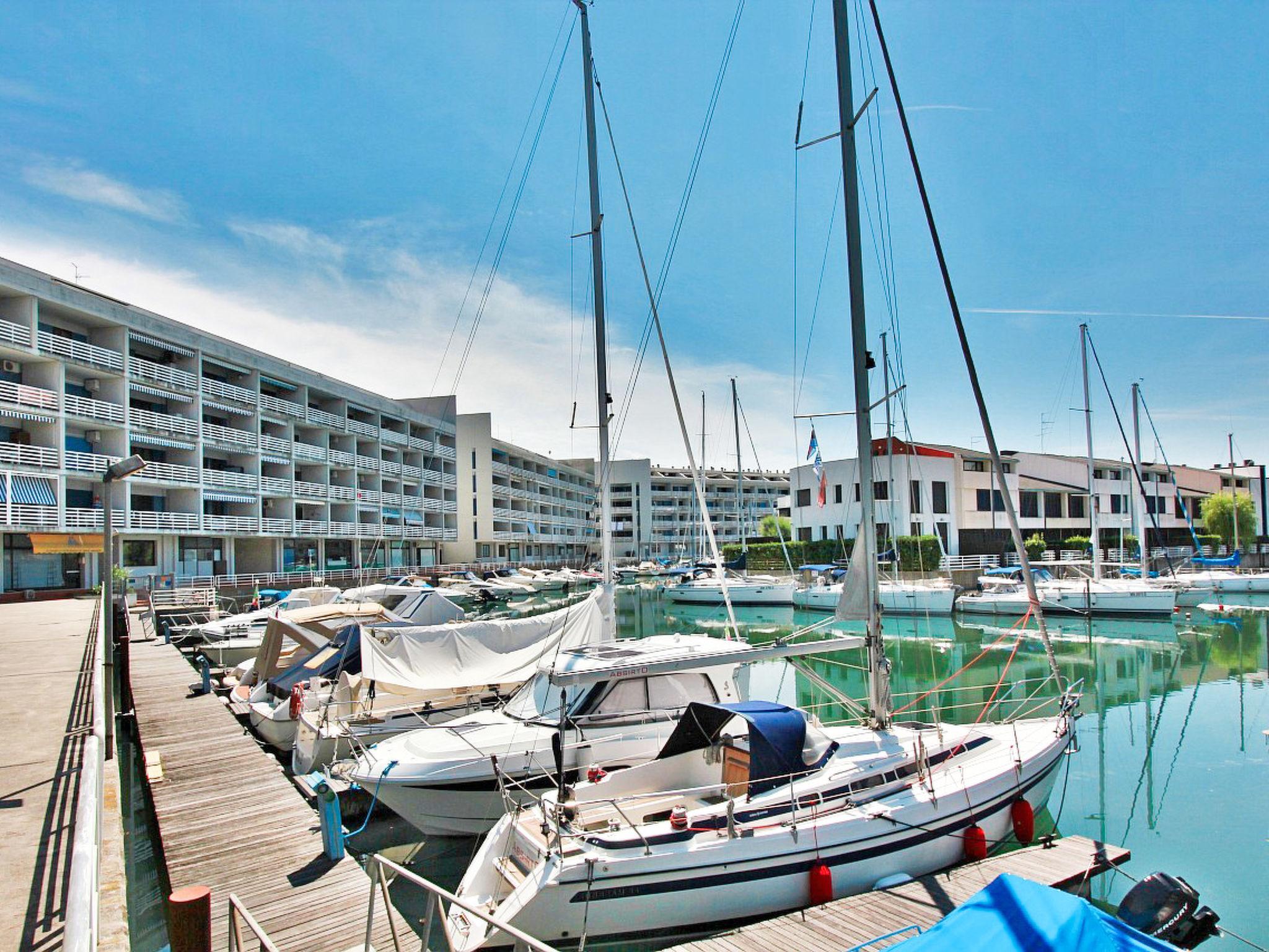 Photo 1 - Appartement en Lignano Sabbiadoro avec piscine et terrasse