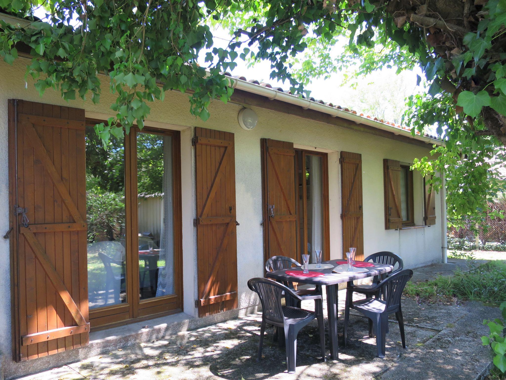 Photo 2 - Maison de 2 chambres à Arès avec jardin et terrasse