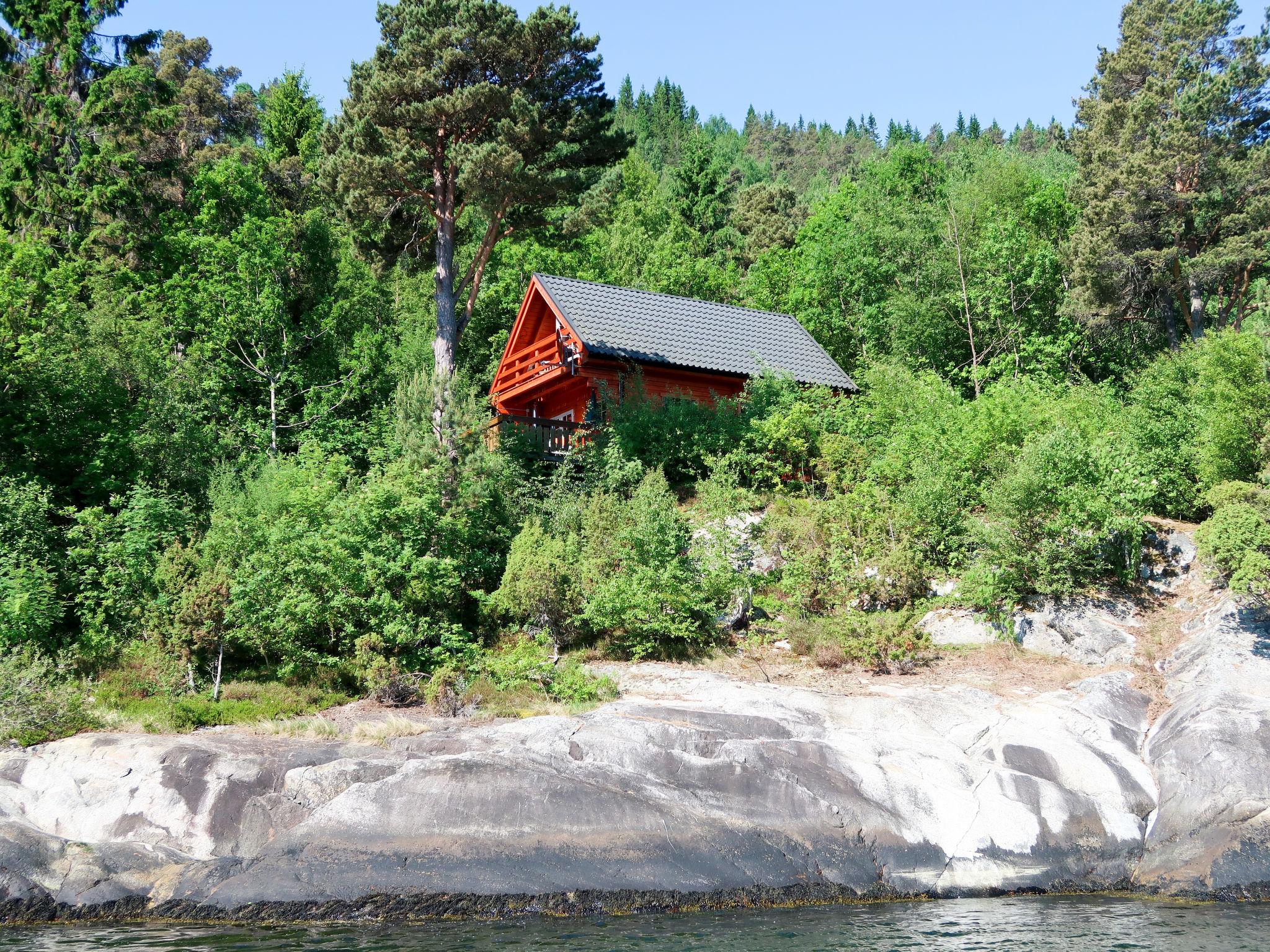 Foto 15 - Casa de 3 habitaciones en Balestrand con terraza y sauna