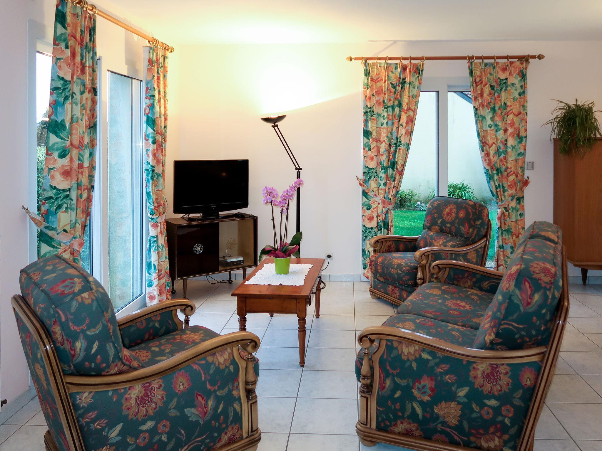 Foto 5 - Casa con 3 camere da letto a Trégastel con giardino e vista mare